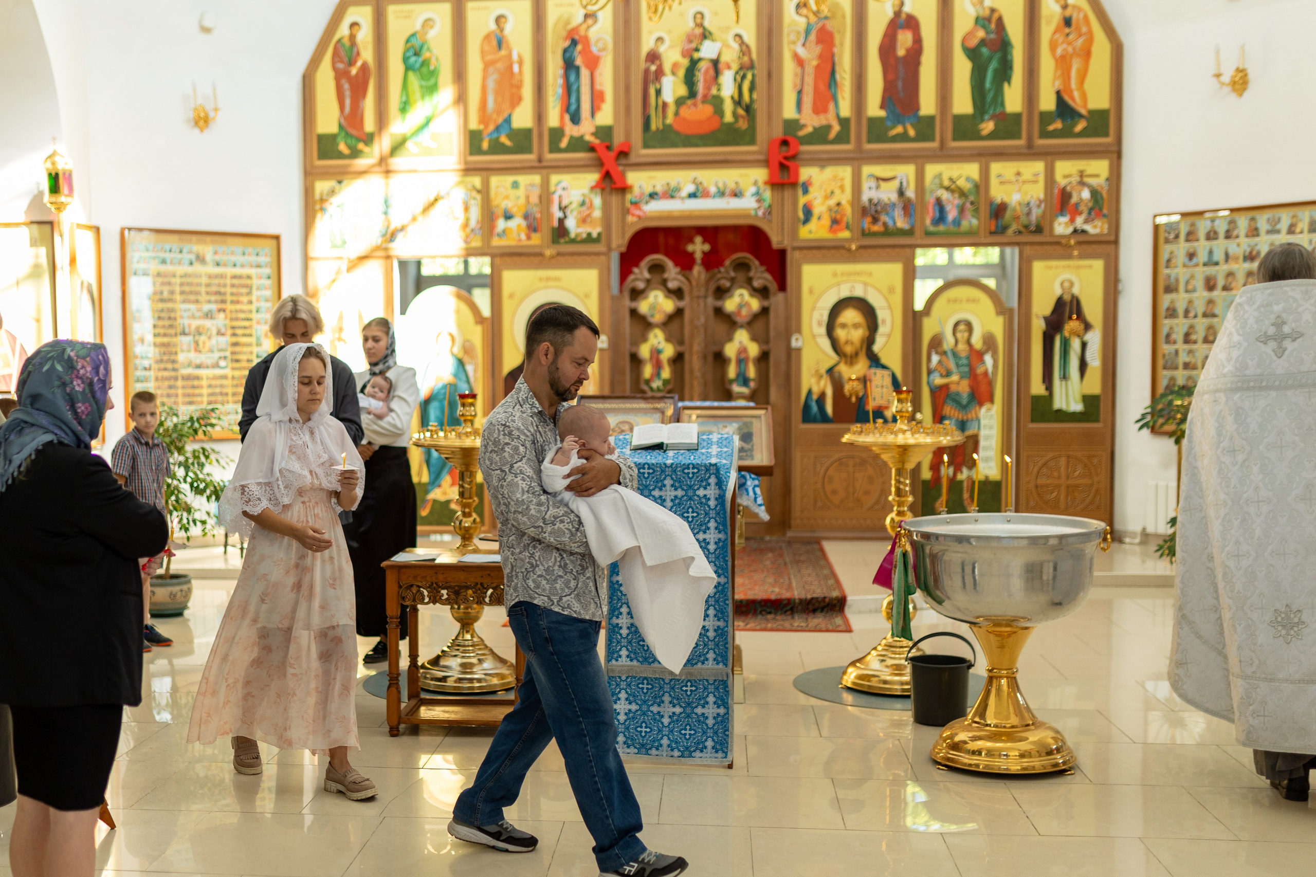 Крещение Артёма (все фото с таинсвта крещения). Фотограф новорожденных. Детский и семейный фотограф Марьяна Юдина
