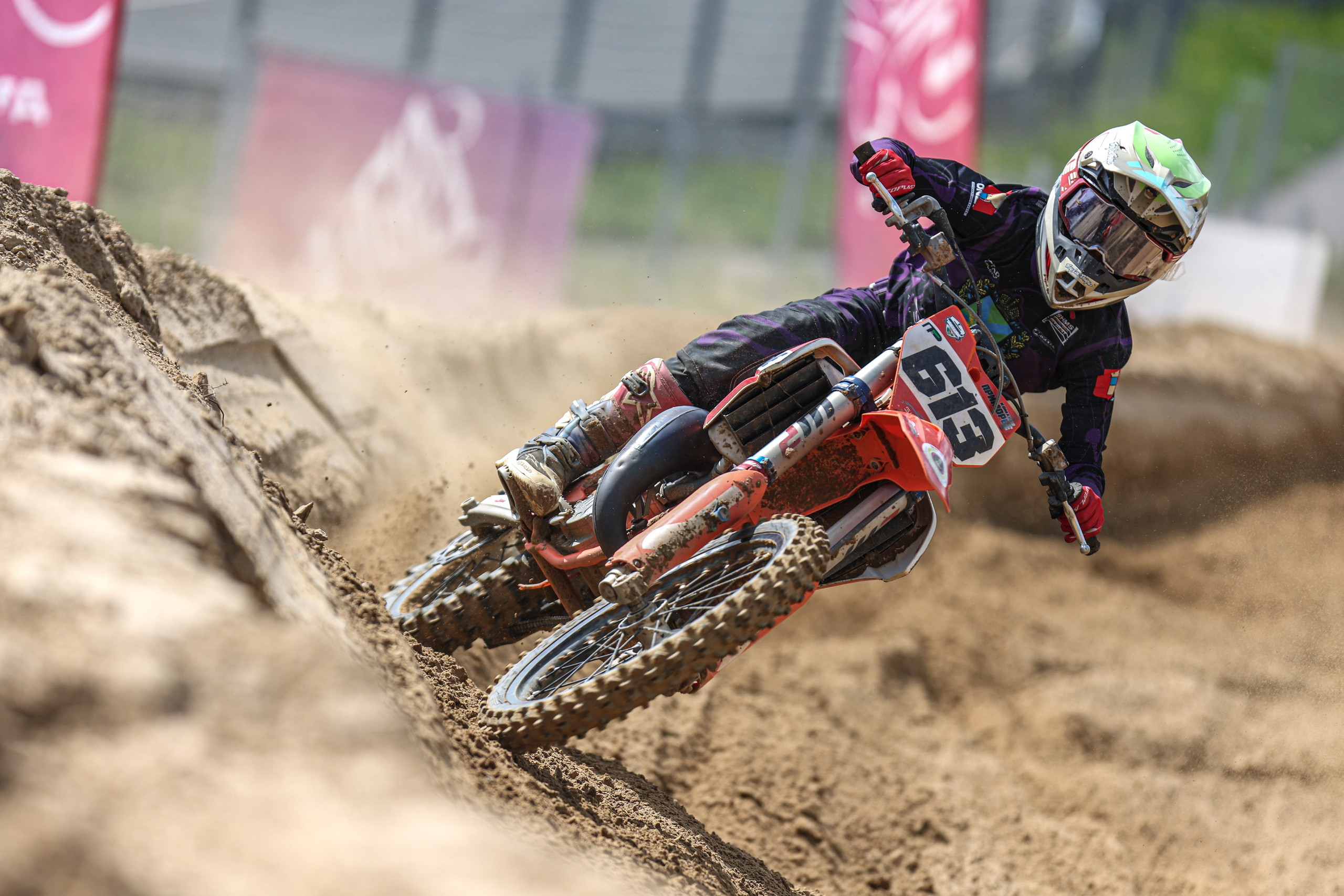 Мотокросс. Спортивный фотограф в Сочи Красной поляне Сергей Канада