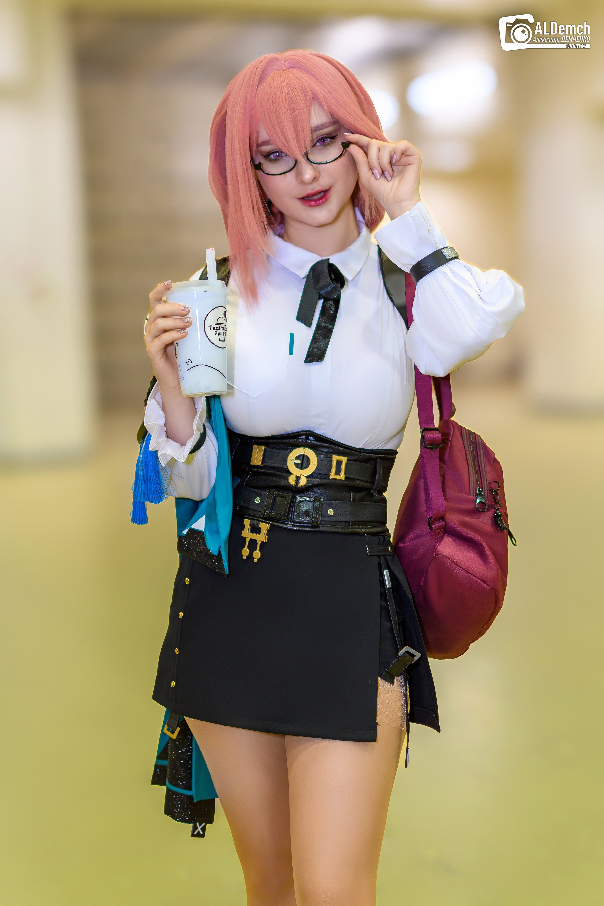 Аниме картинки персонажей и косплей фото в России Москве