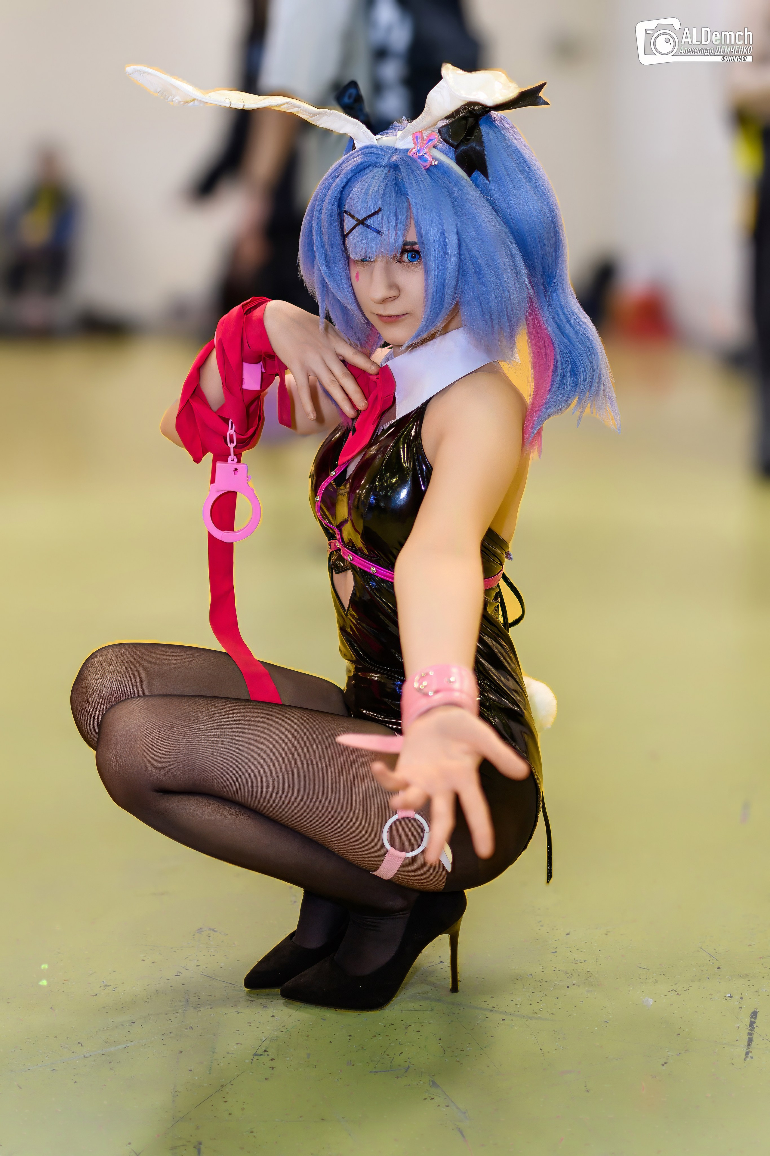 Аниме картинки персонажей и косплей фото в России Москве
