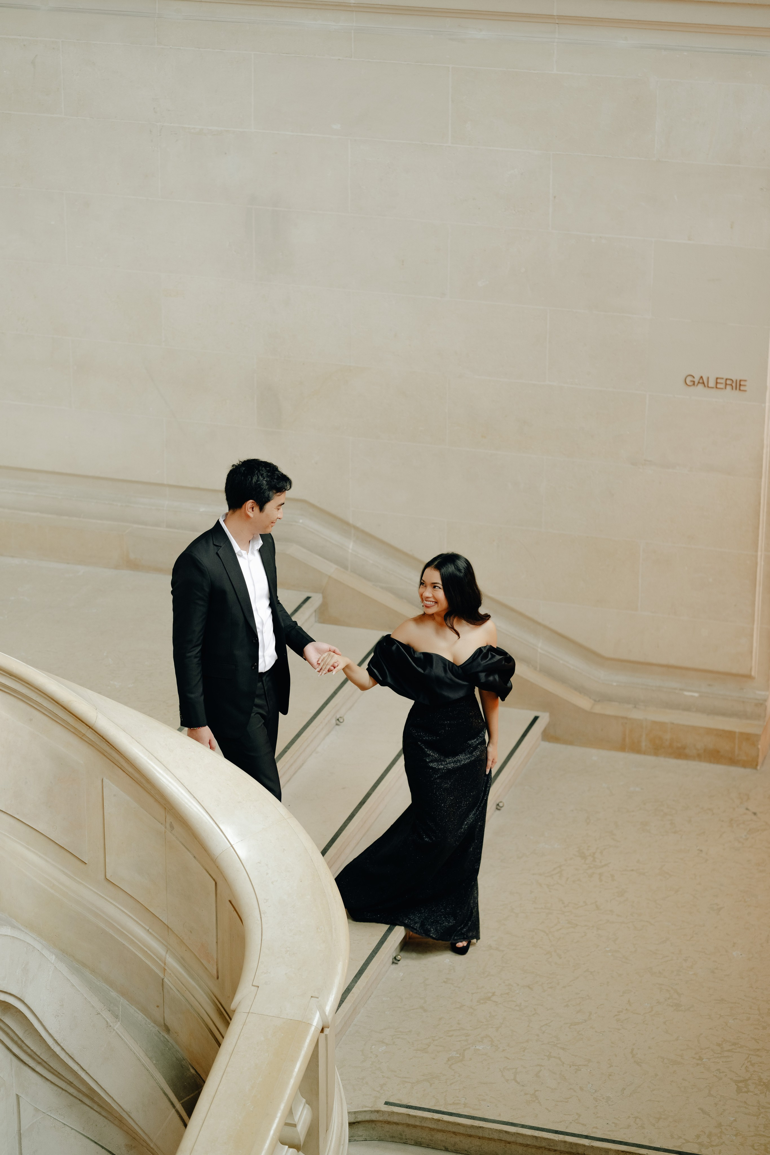 Fifi & Shamil | The Museum of Art. Профессиональный свадебный фотограф в Женеве и Швейцарии | Таня Вовчецкая