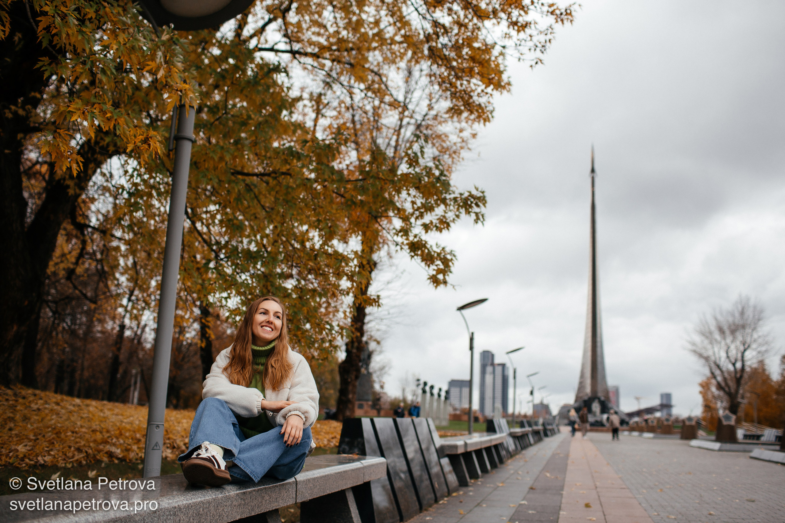 Индивидуальная съёмка на ВДНХ. Осень 2025. Фотограф Светлана Петрова