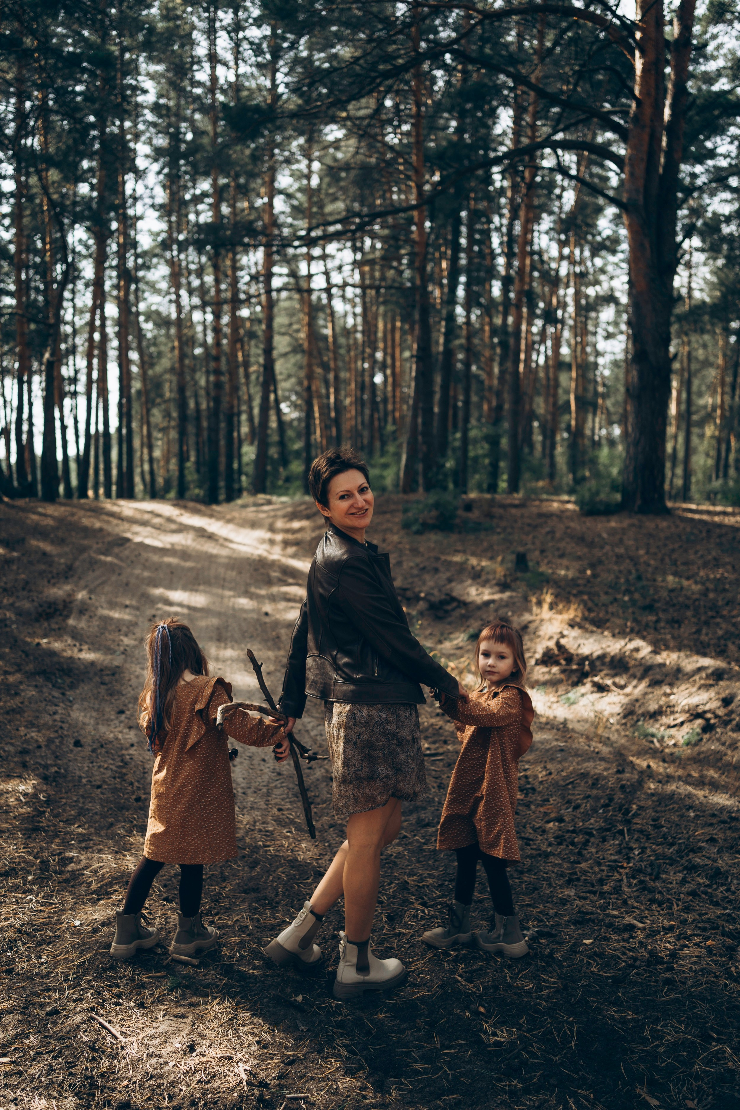 Семейная история на природе. Семейный фотограф в Калуге Ирина Алдохина