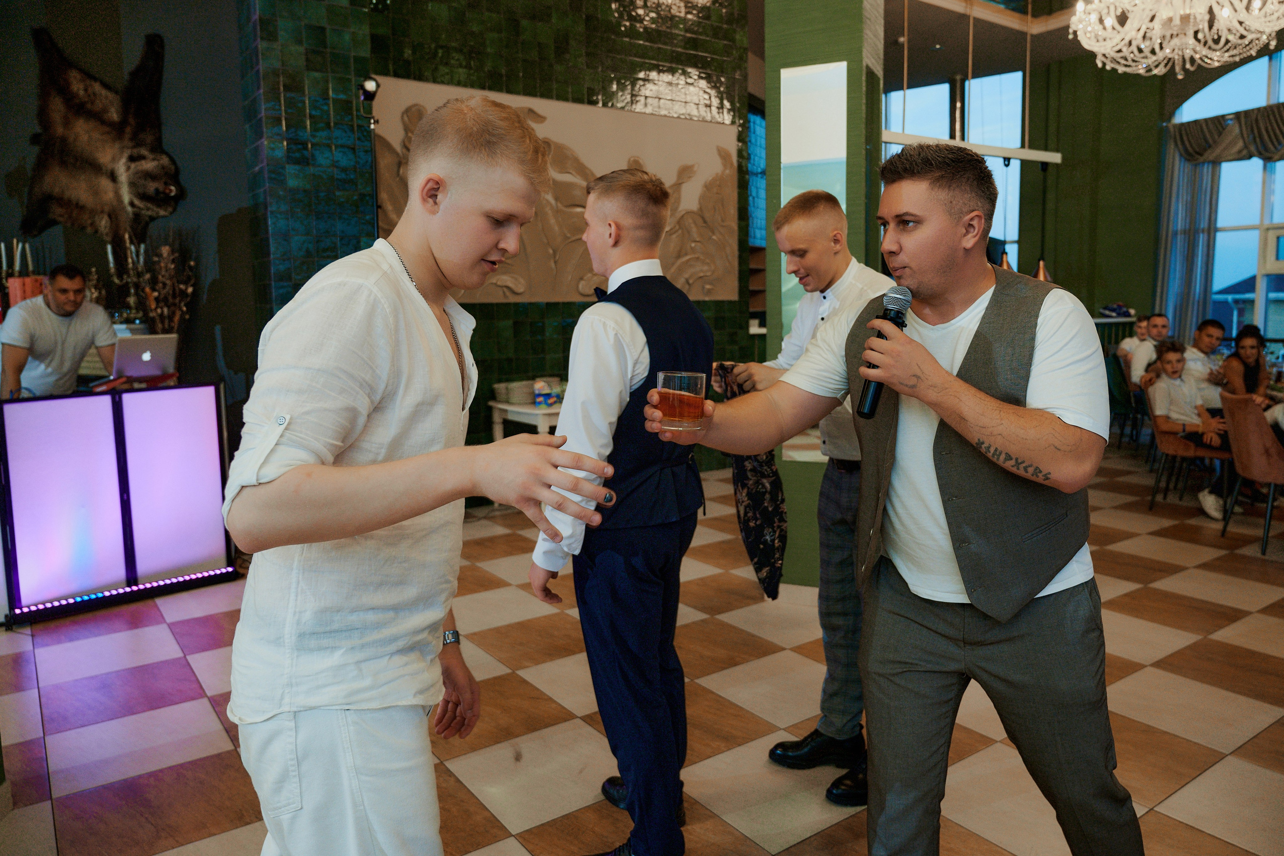 Олег и Лиза. Фото-видеосъемка свадеб Venson Films