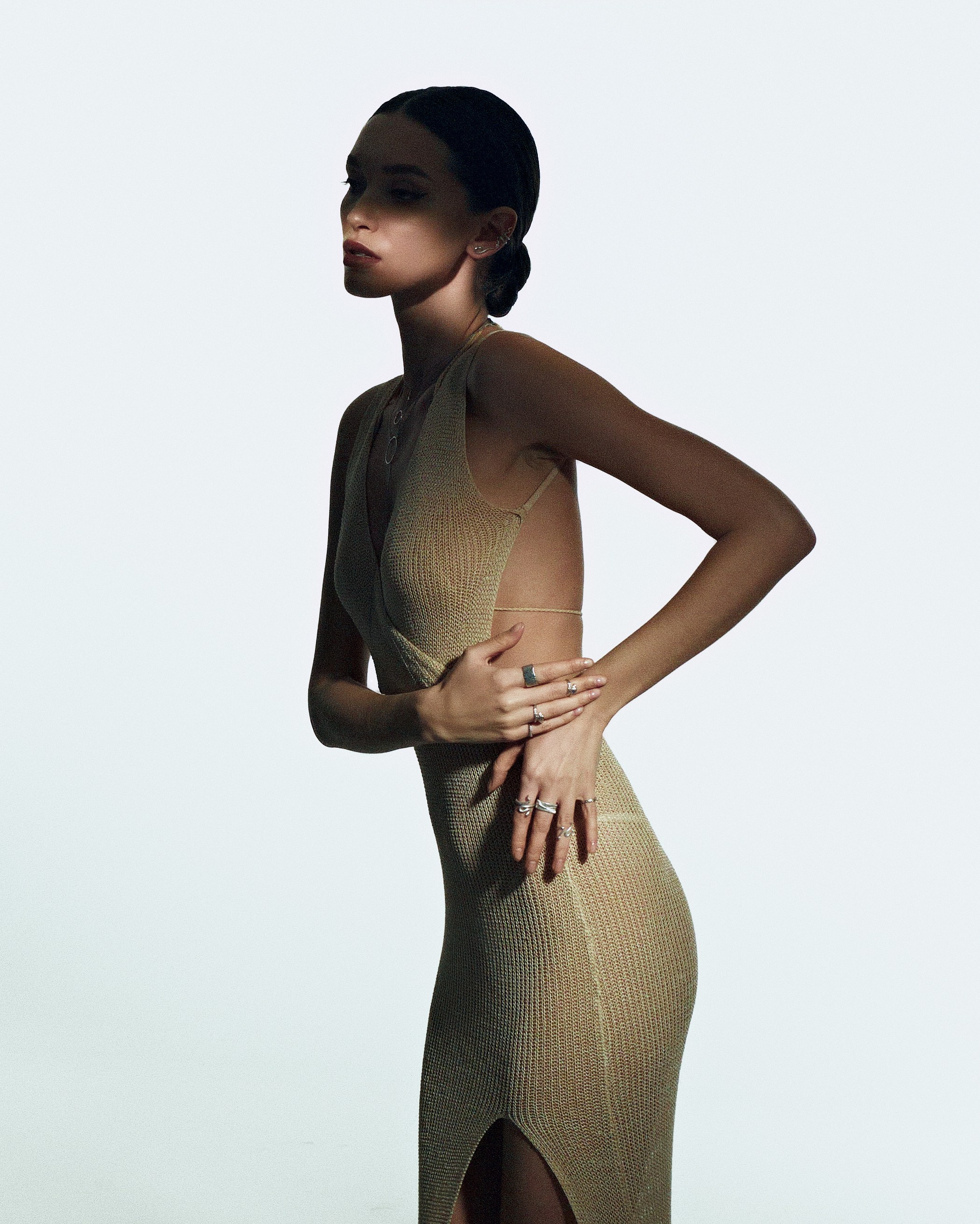 Фотограф Москва. NOIZOMAX Художественный фотограф в Дубай