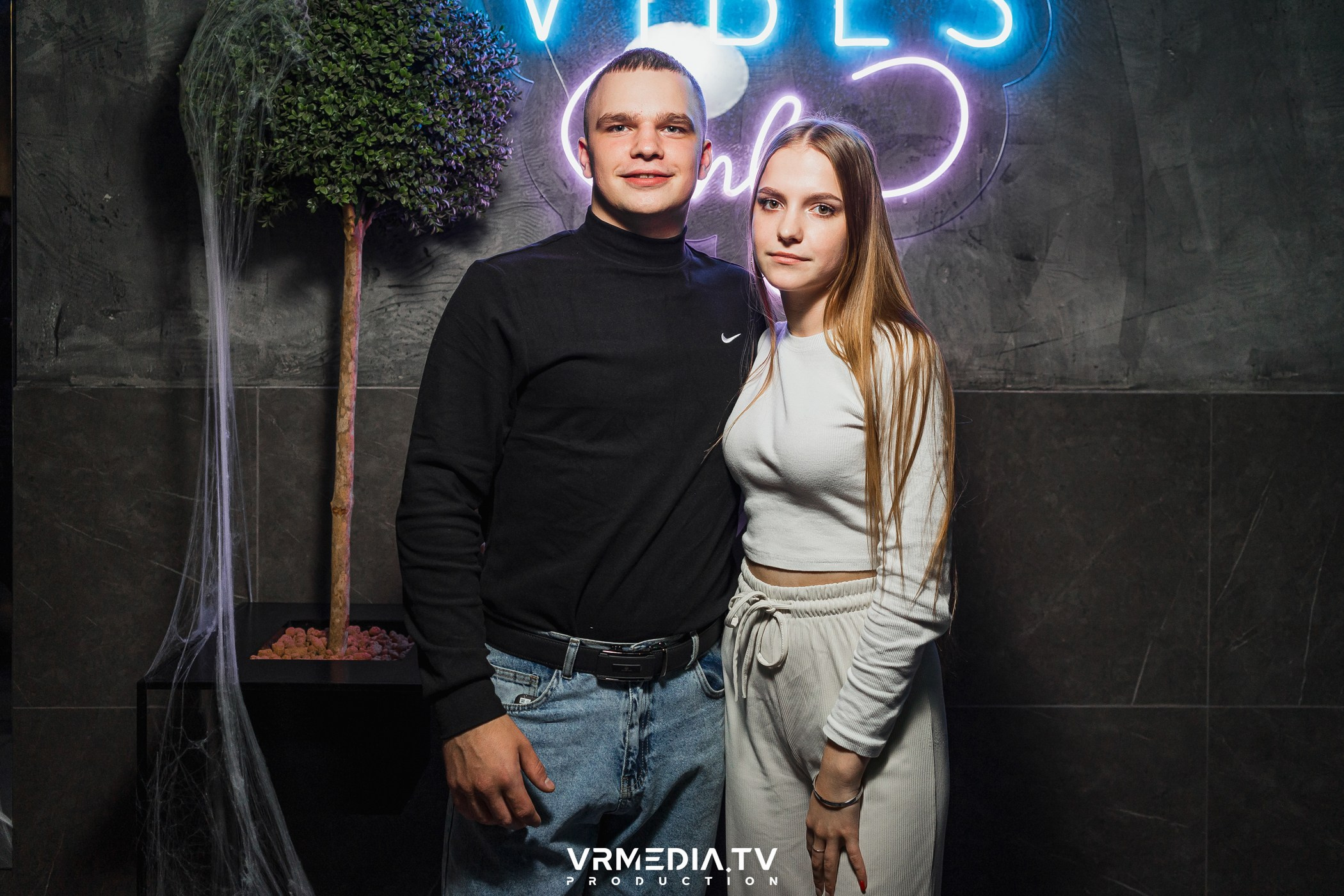 Halloween ARACHNOPHOBIA в баре «Друзья»