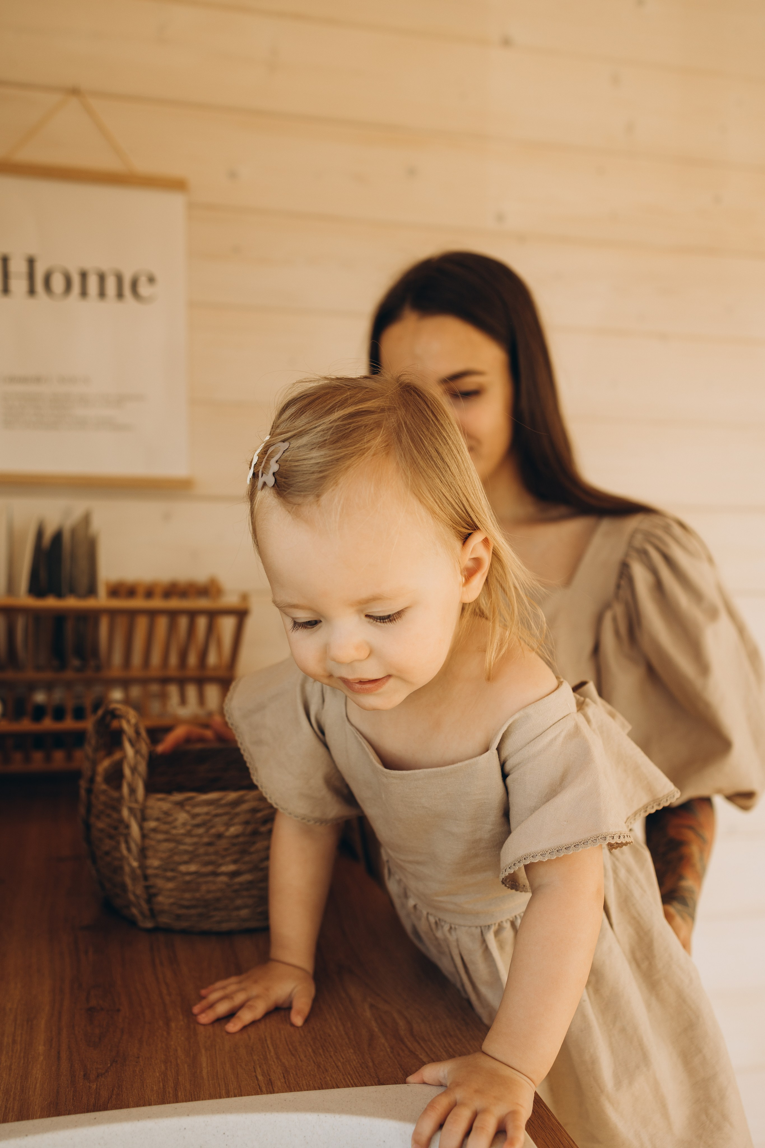 Оля и Мирослава Беседка. Семейный фотограф в Москве Виктория Ястребинская