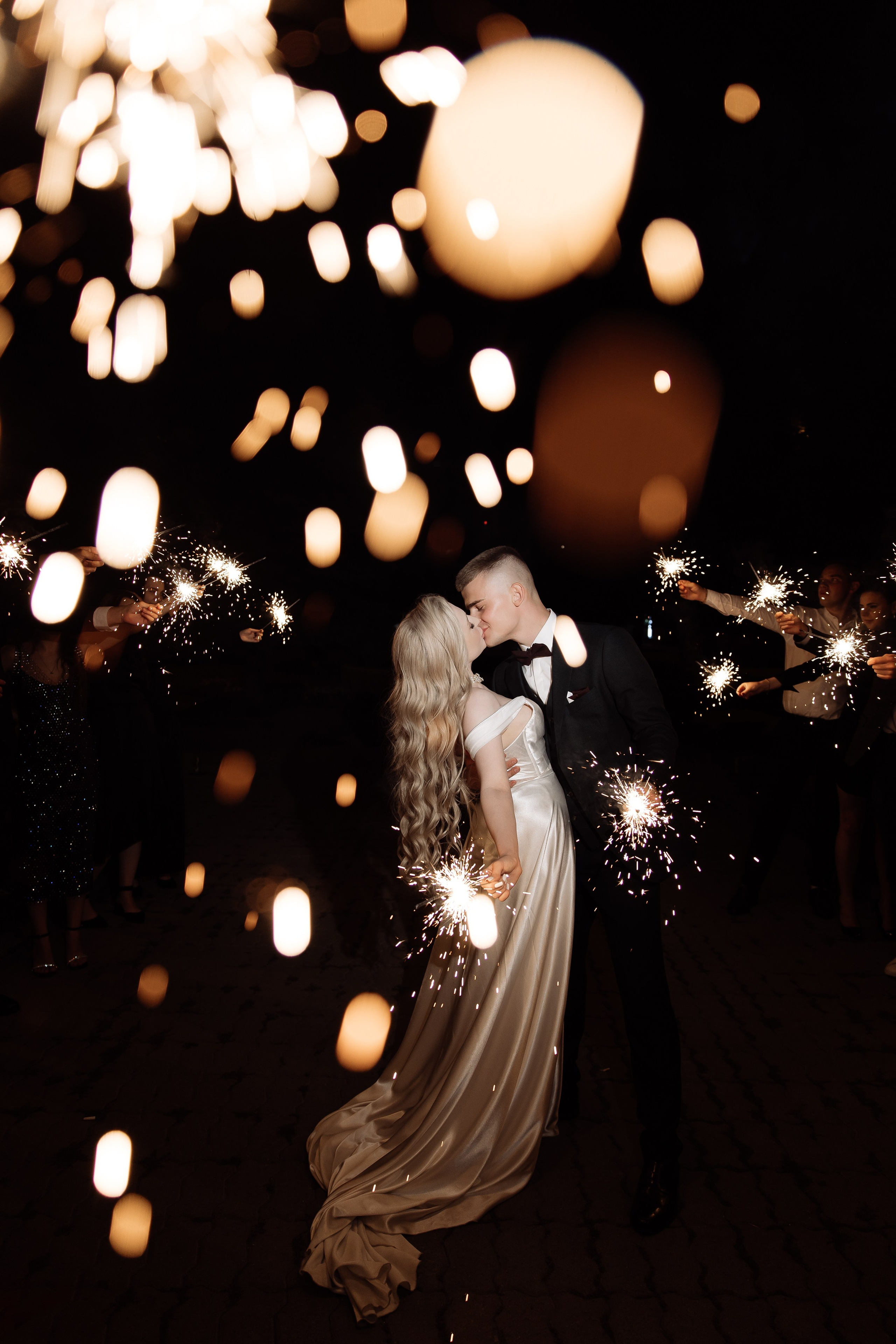 MORE AMORE. YULIYA & IVAN. Свадебный и индивидуальный фотограф в Челябинске Евгения Негодяева