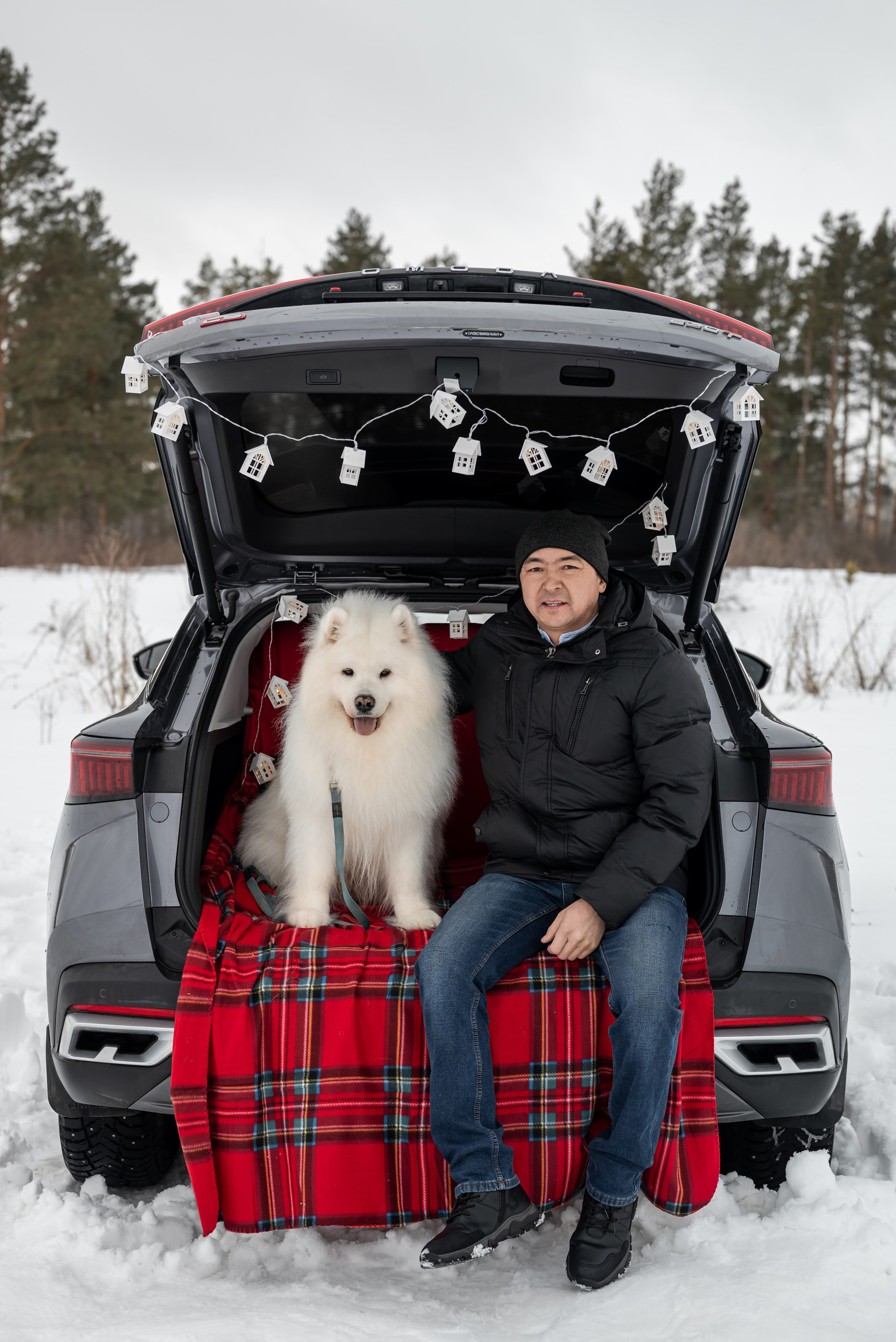 Фотопроект с Платоном и машиной на улице. Фотограф в городе Салават