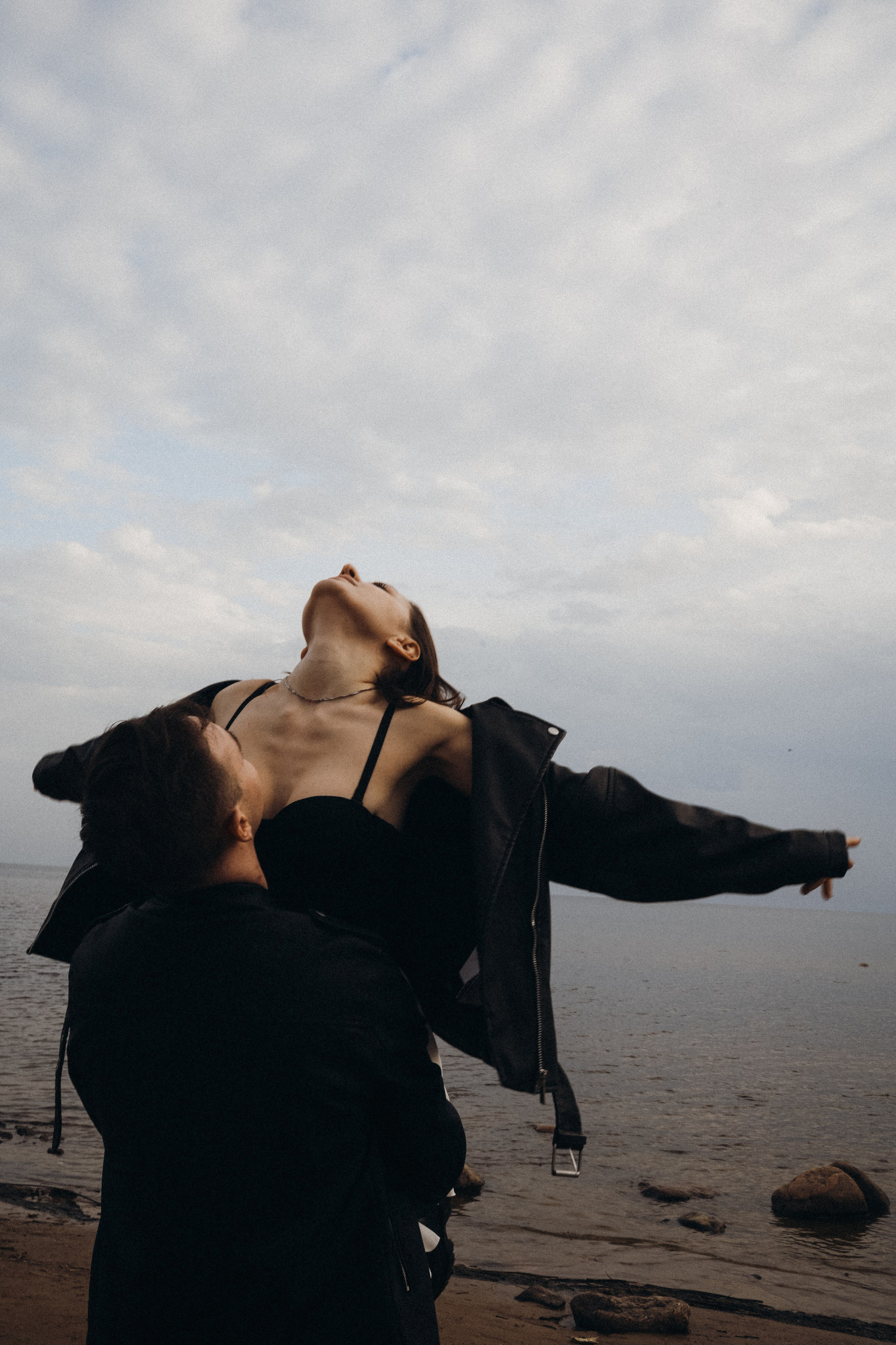 Яна и Валера. Главная