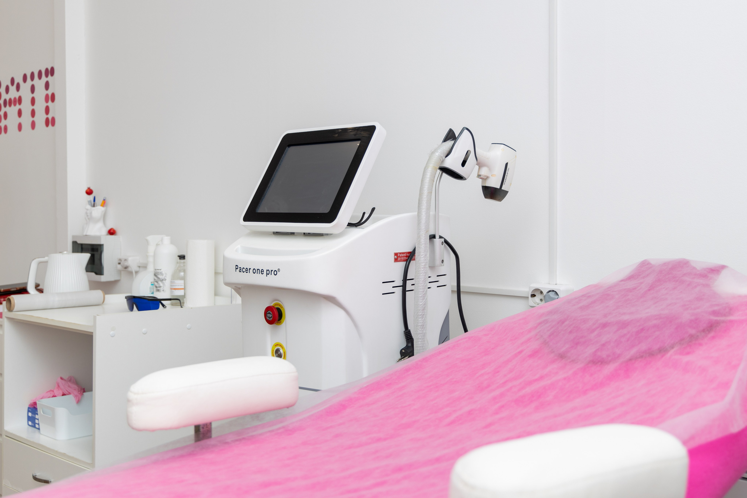 Съемка студии лазерной эпиляции. Интерьерный, предметный и контент фотограф в Иркутске Наталья Карпова