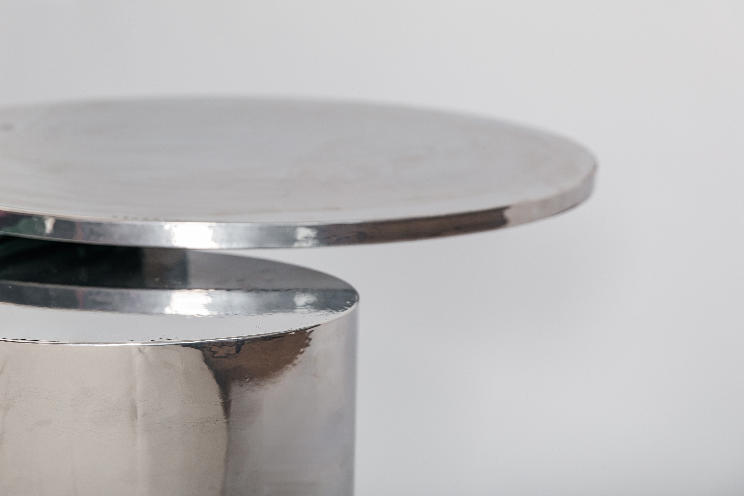 Столик 'ZH'. Алла Дулова — предметный и интерьерный дизайнер