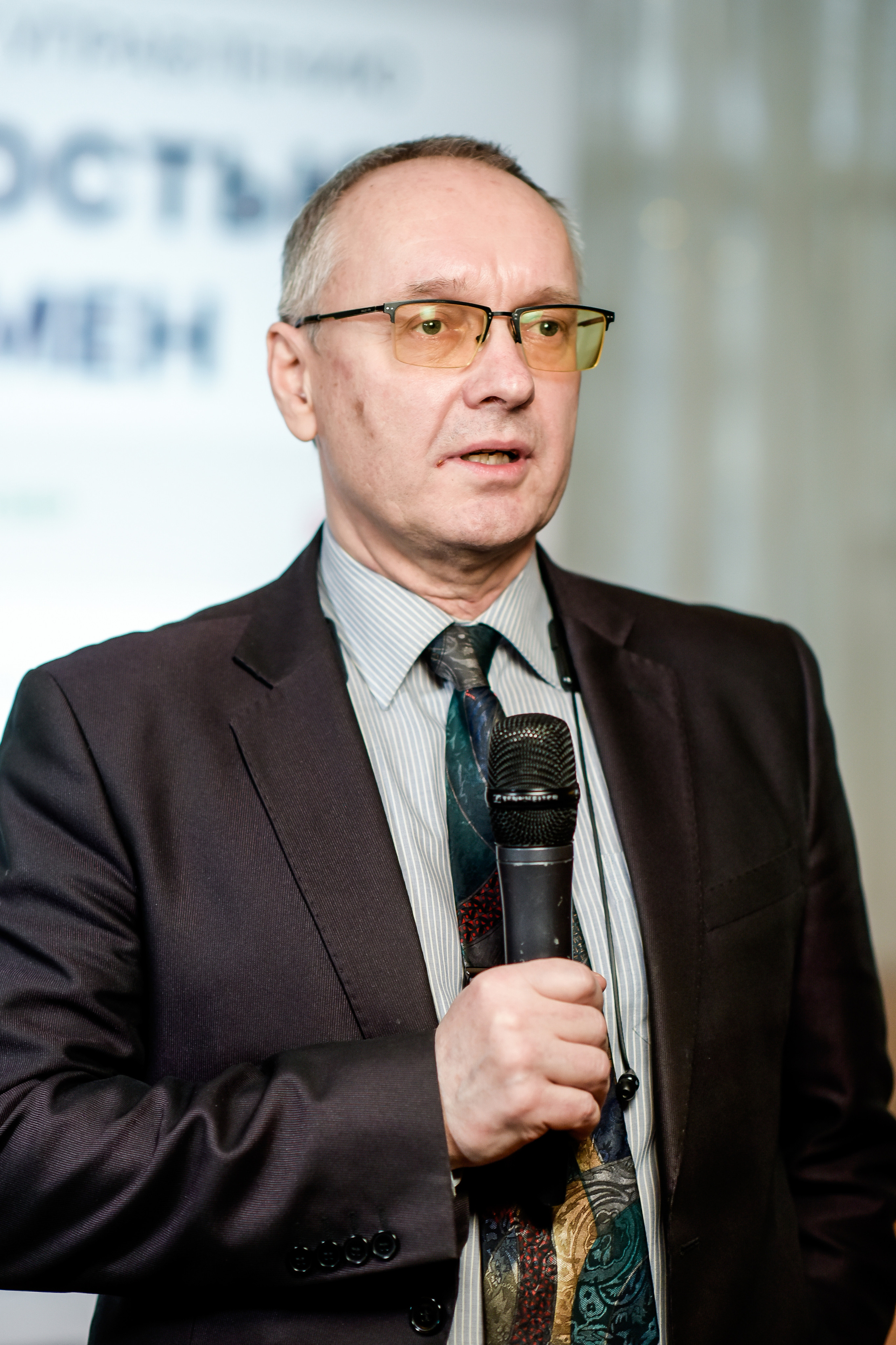 ФОРУМ. Фотограф для бизнесконтента, репортажей и семейного альбома в Москве