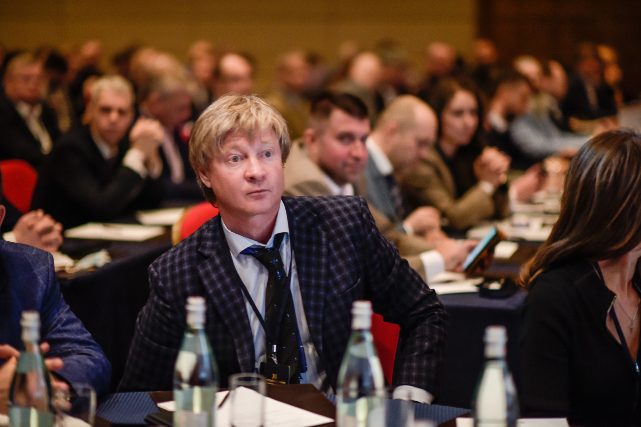 ФОРУМ. Фотограф для бизнесконтента, репортажей и семейного альбома в Москве