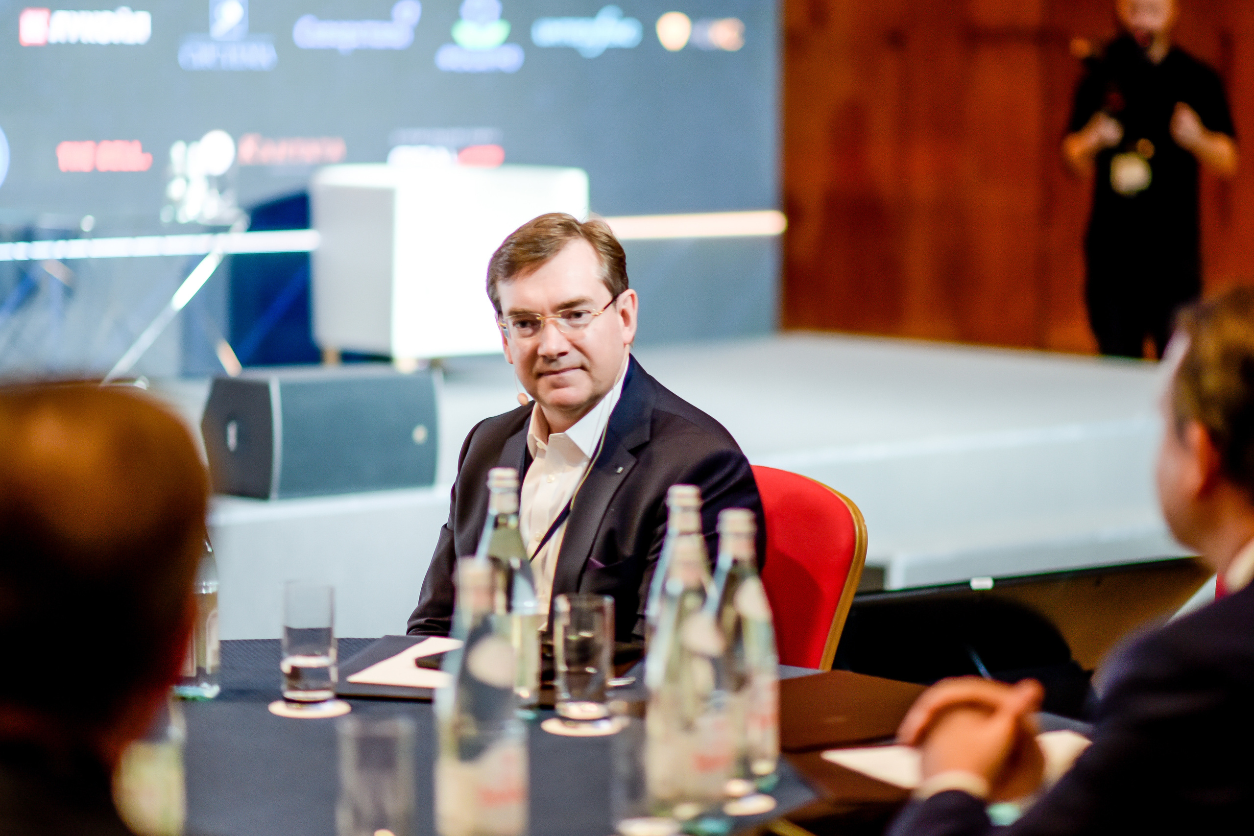 ФОРУМ. Фотограф для бизнесконтента, репортажей и семейного альбома в Москве