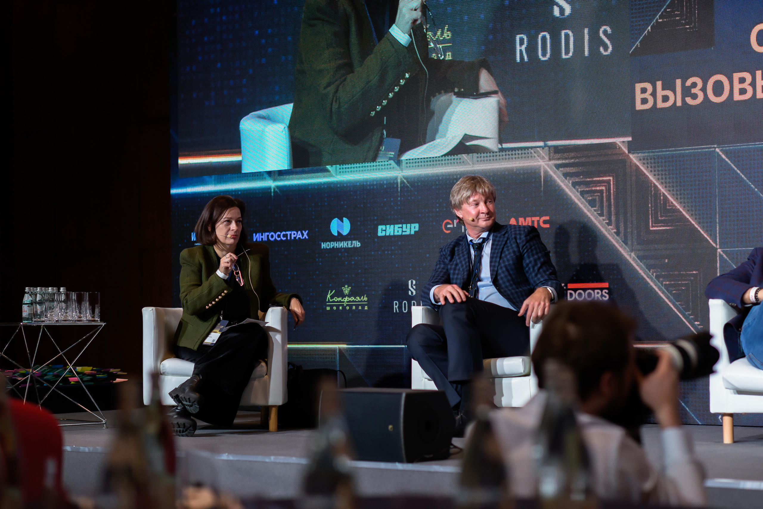 ФОРУМ. Фотограф для бизнесконтента, репортажей и семейного альбома в Москве