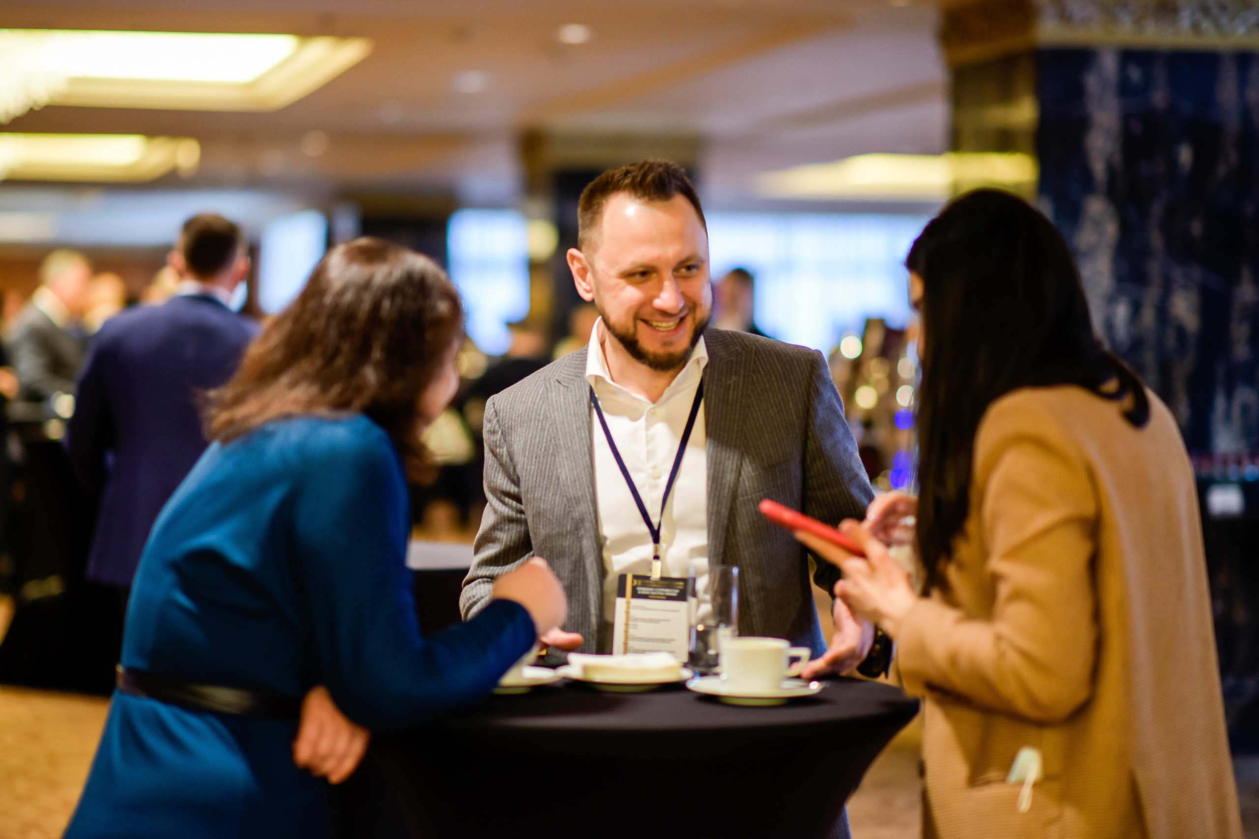 ФОРУМ. Фотограф для бизнесконтента, репортажей и семейного альбома в Москве