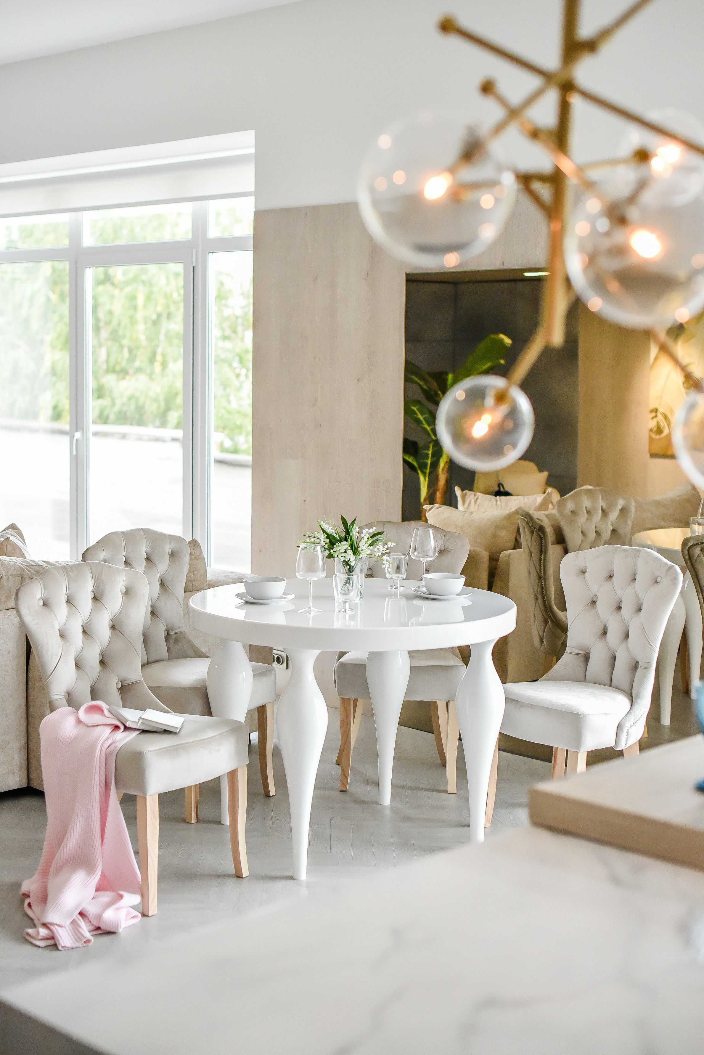 Фотосъмка для мебельного шоу-рума. Фотограф для бизнесконтента, репортажей и семейного альбома в Москве