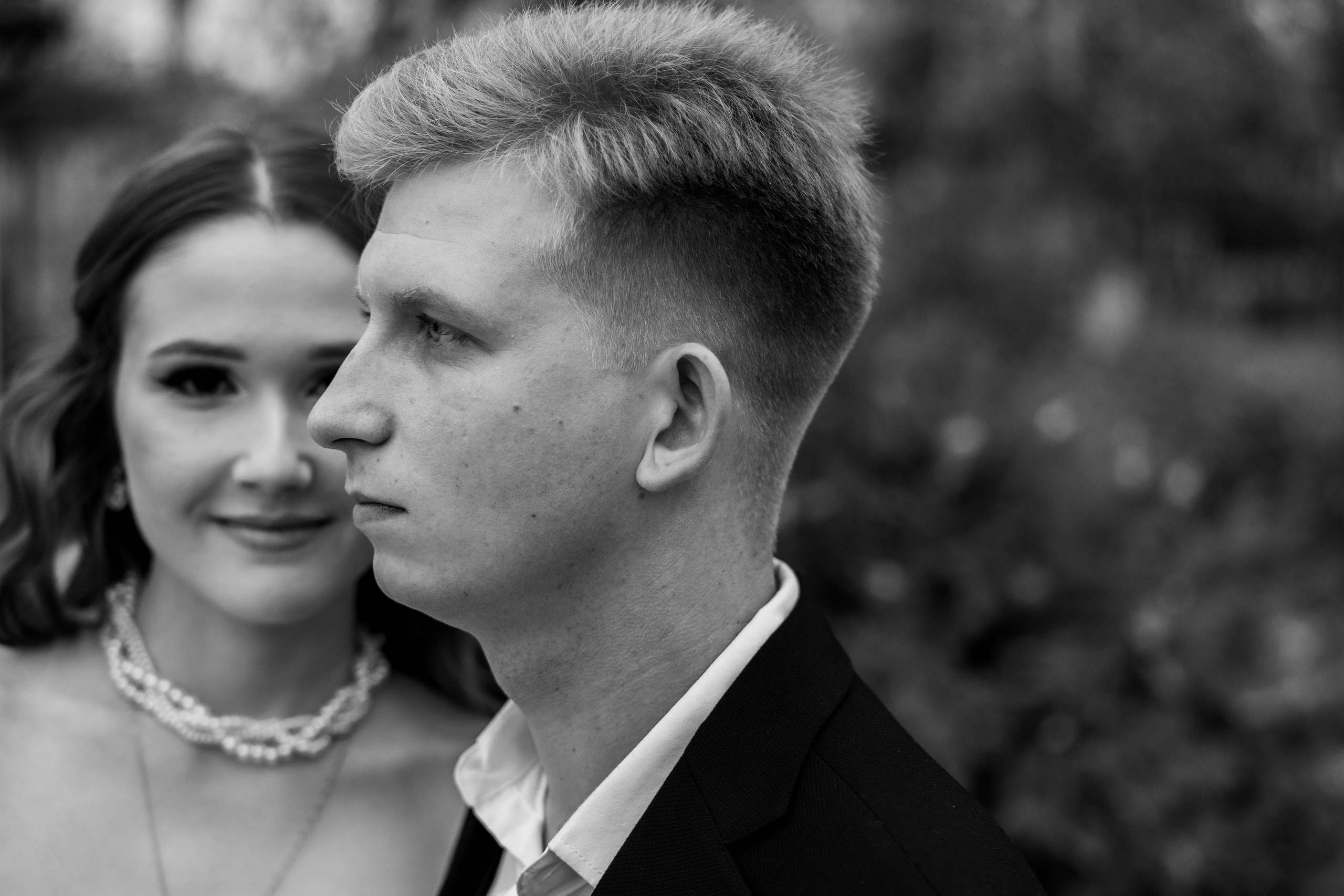 Черное и белое. Профессиональный фотограф и видеооператор