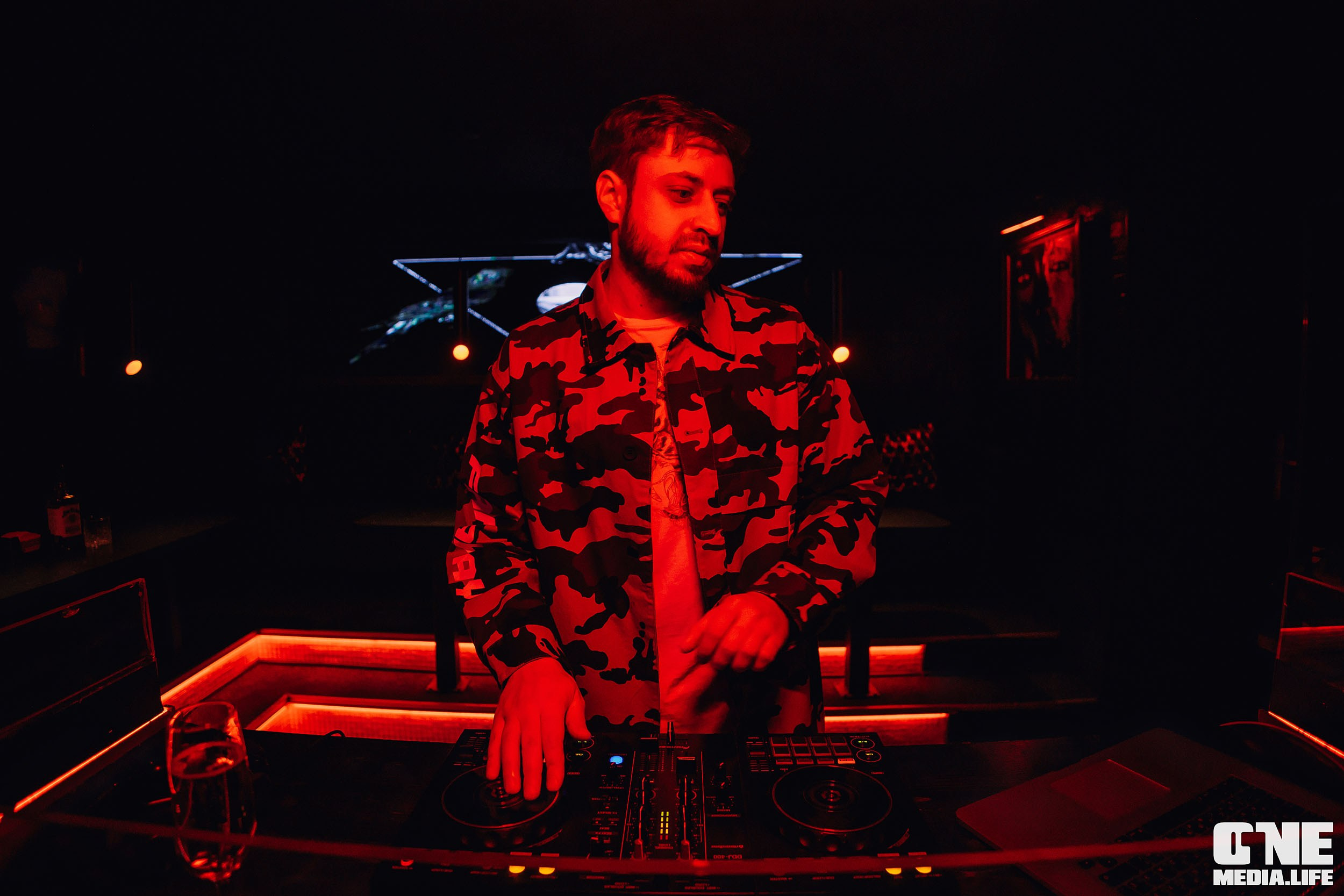 Фоторепортаж из бара Secret. One Media Life: фоторепортажи, фотоотчеты с мероприятий и заведений