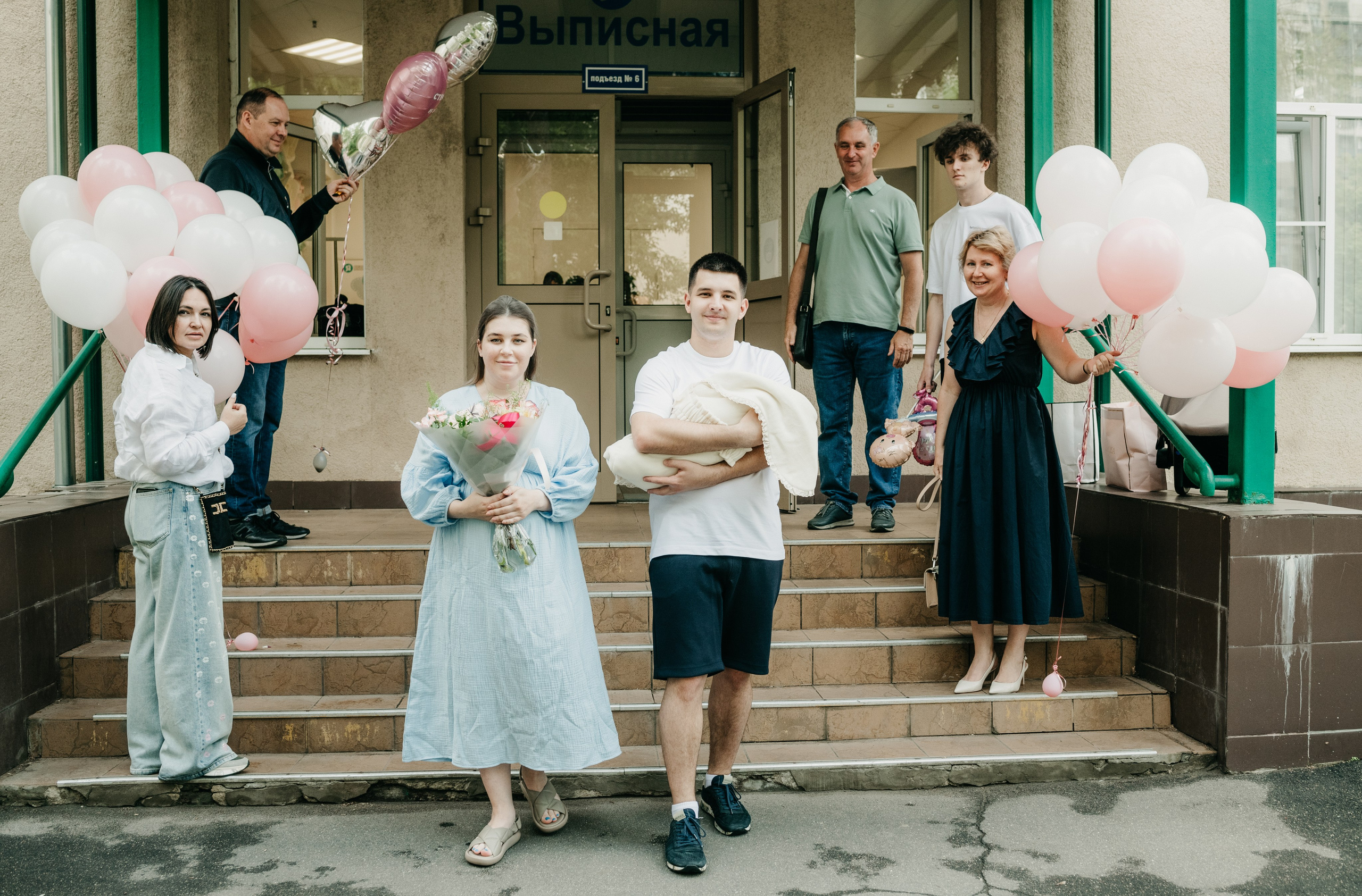 Выписка Стефании ГКБ 52. Фотограф на выписку из роддома в Москве и МО