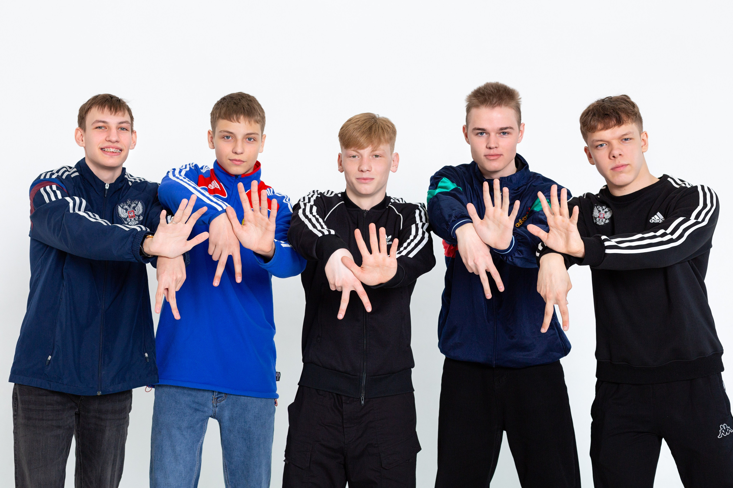 Фотоальбомы СТАРШЕКЛАССНИКИ. Студия «Фокус» детская фотография Ольги Поповой г. Бийск