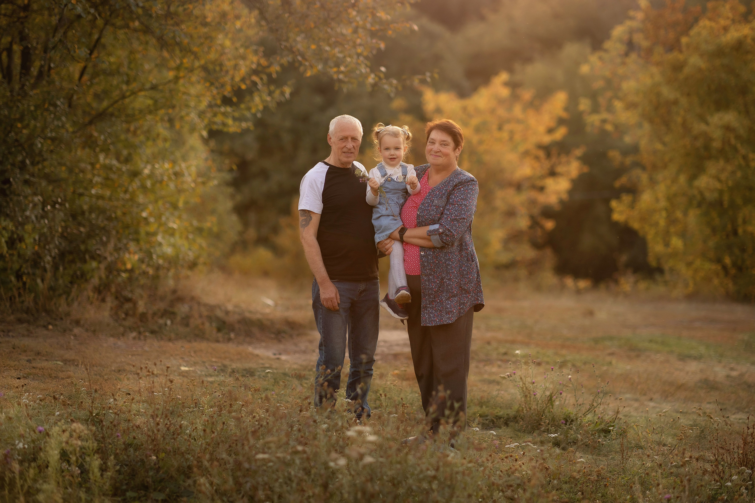 Семейная прогулка. Фотограф на крещение и венчание