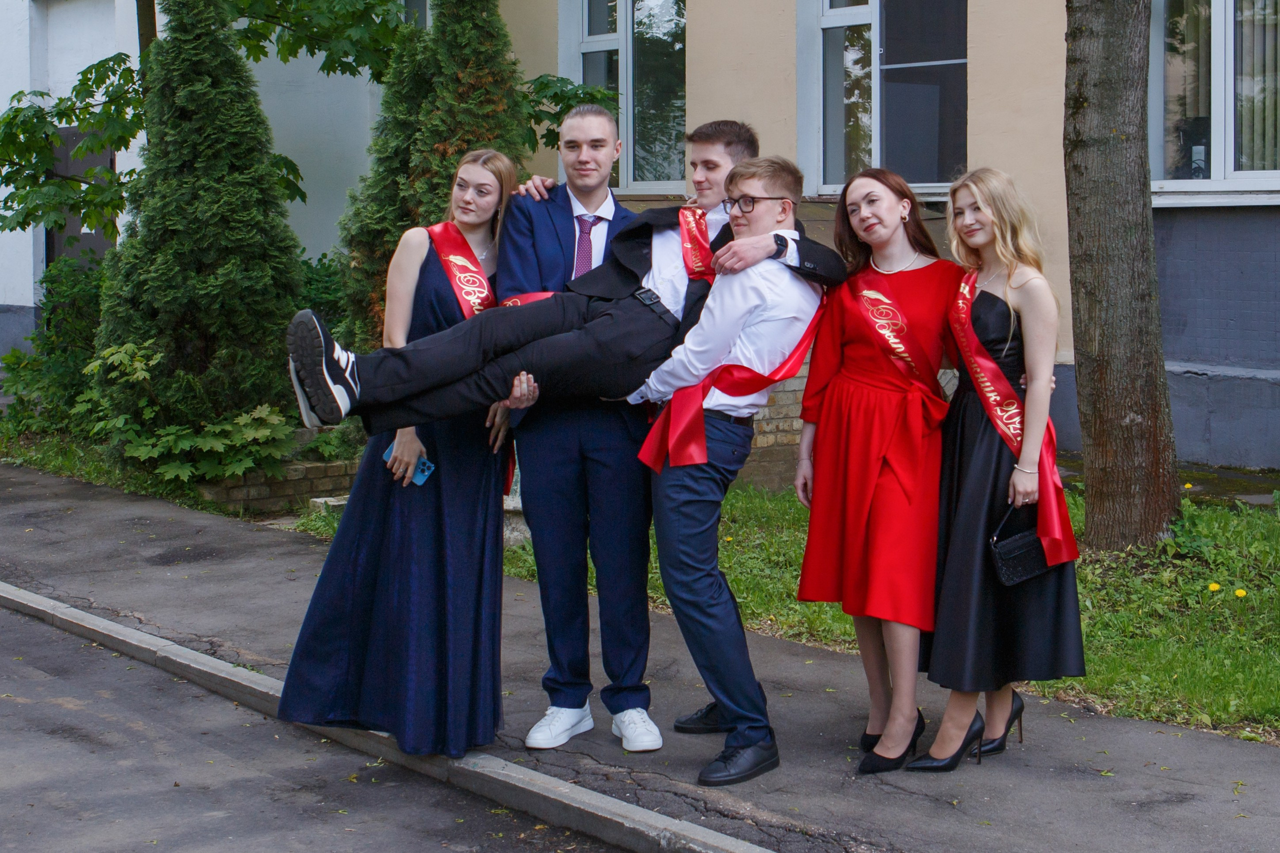 11 класс / Последний звонок / Гимназия № 1558 / г. Москва. Детский и семейный фотограф Мария Киселёва. Москва