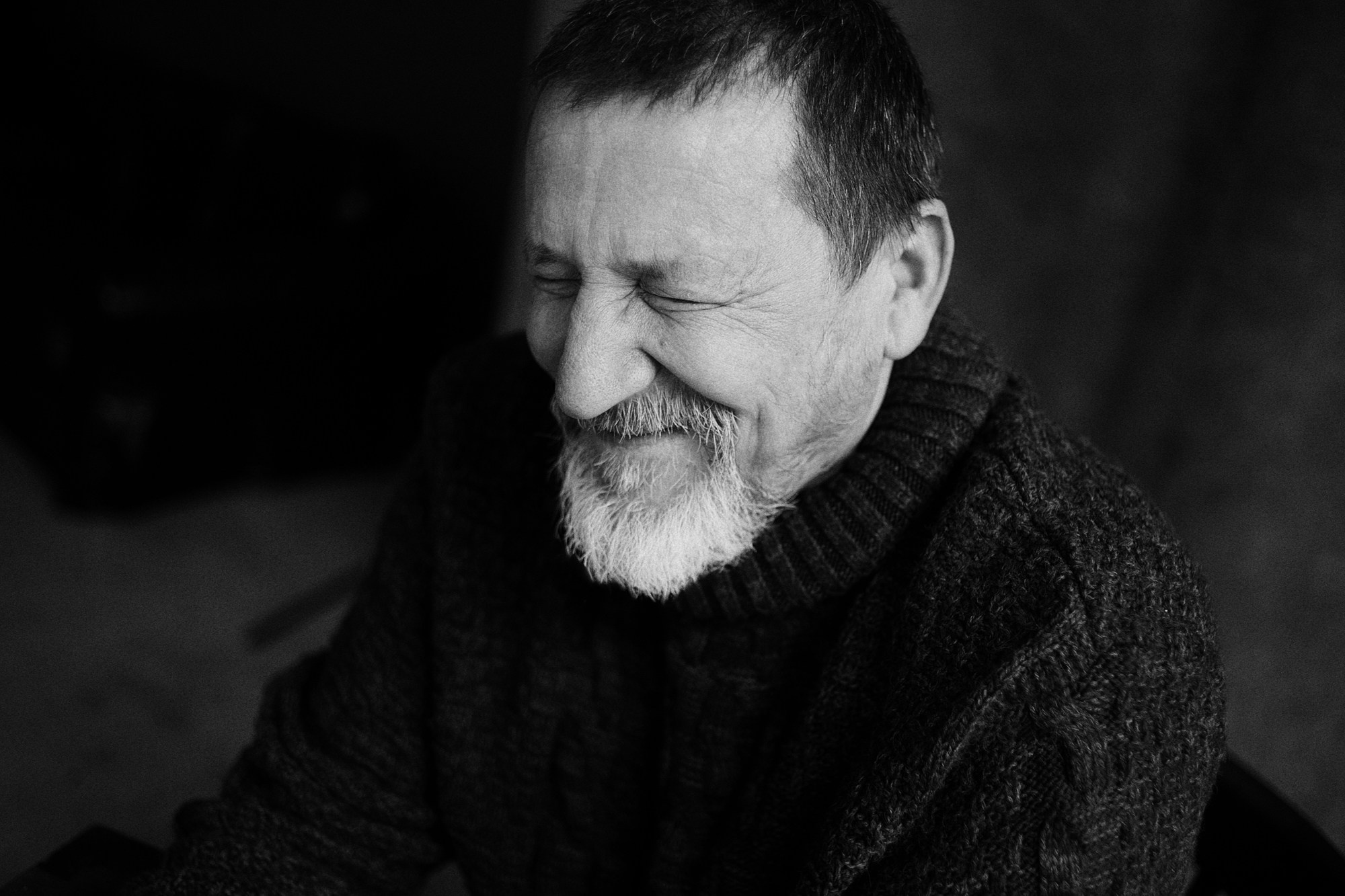 Фотосессия для папы в подарок: Мужской портрет в студии Тюмень. Портретный фотограф Тюмень Дарья Мустафина