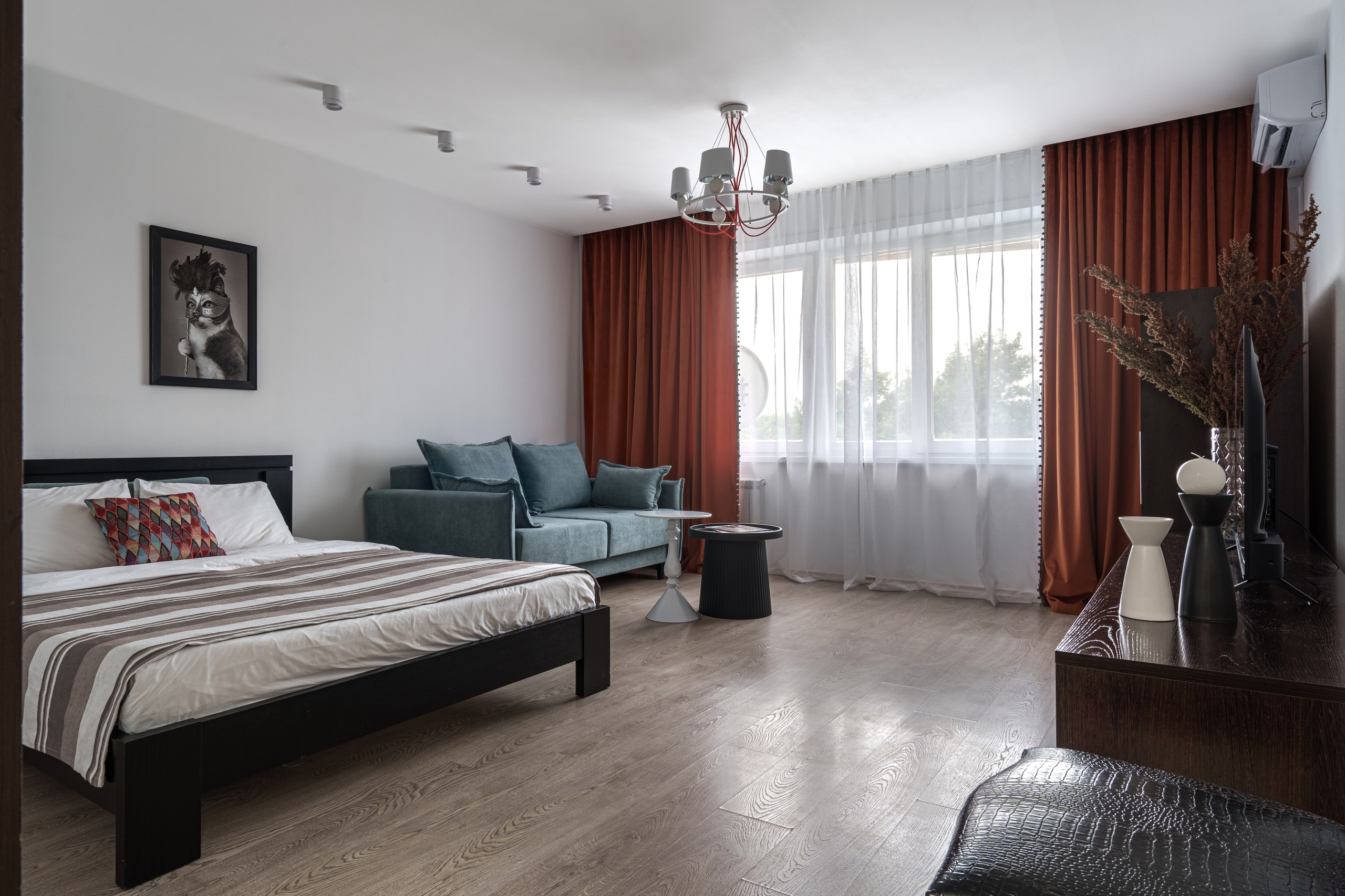 Съемка для посуточной аренды. Интерьерный фотограф и ретушер в Красноярске Денис Антропов