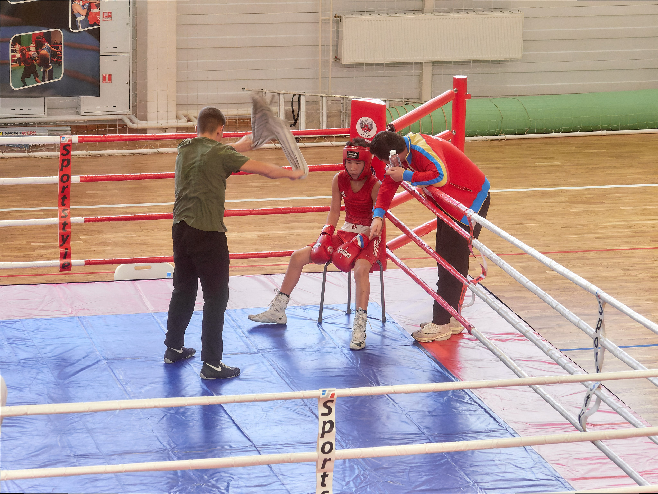 Открытие турнира по боксу памяти героя Советского Союза Михаила Крюкова. Семейный и детский фотограф в Междуреченск Олег Бамбульский