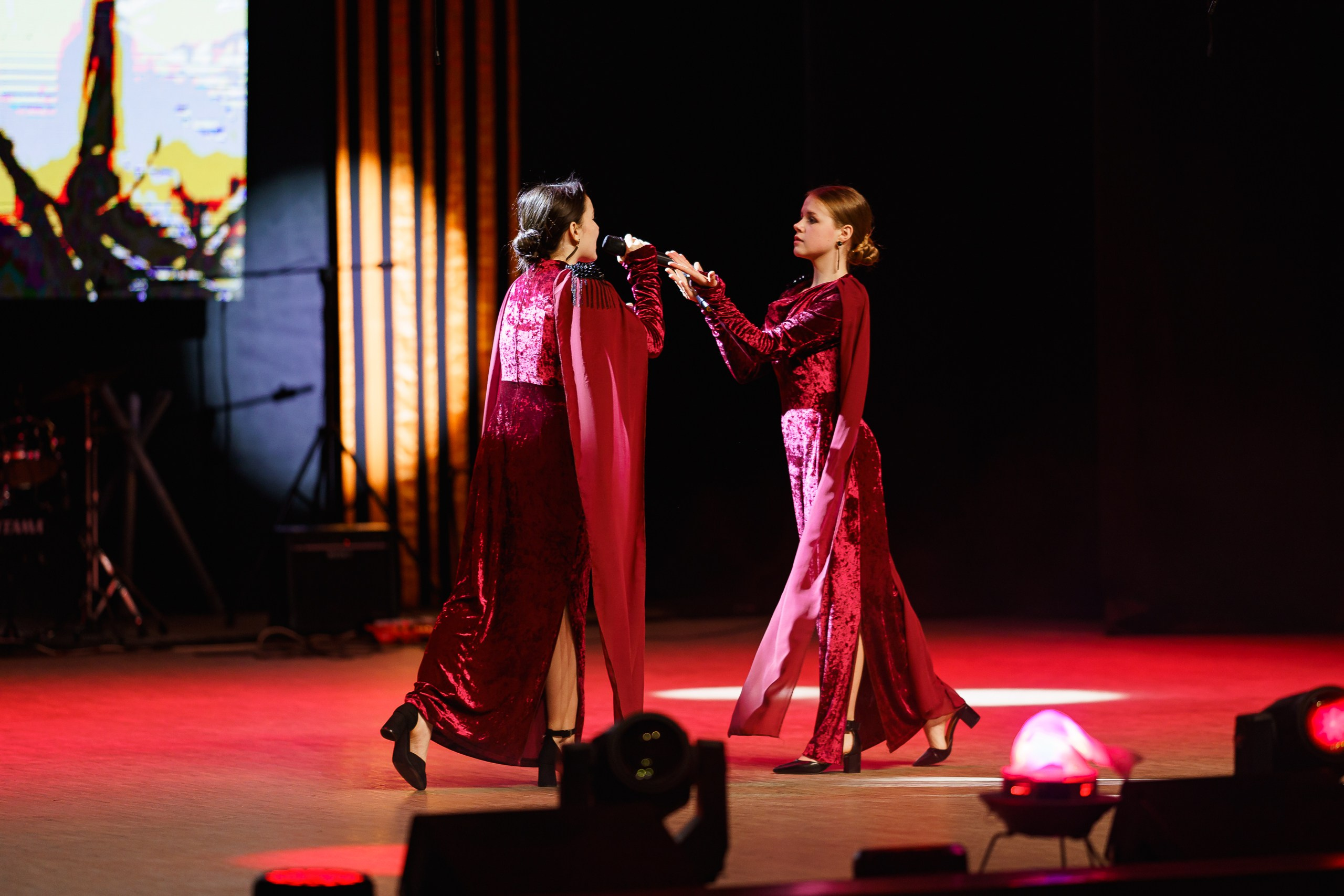 Гала-концерт XXXIII Регионального фестиваля солдатской и патриотической песни «Защитники Отечества». Портретный и репортажный фотограф в Воронеже: Анастасия Пузикова