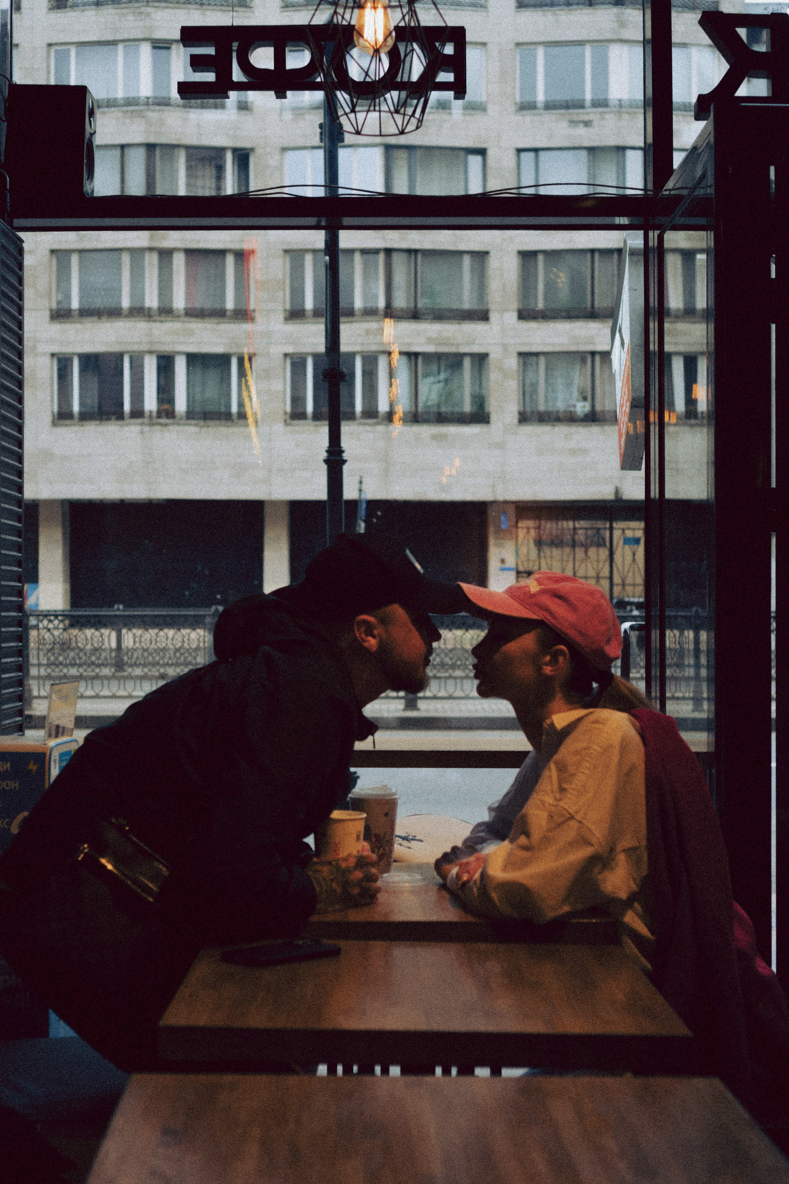 МЫ ГУЛЯЛИ ПРО КРЫШАМ ПИТЕРА. Профессиональный фотограф, Санкт-Петербург — Виктория Богомолова