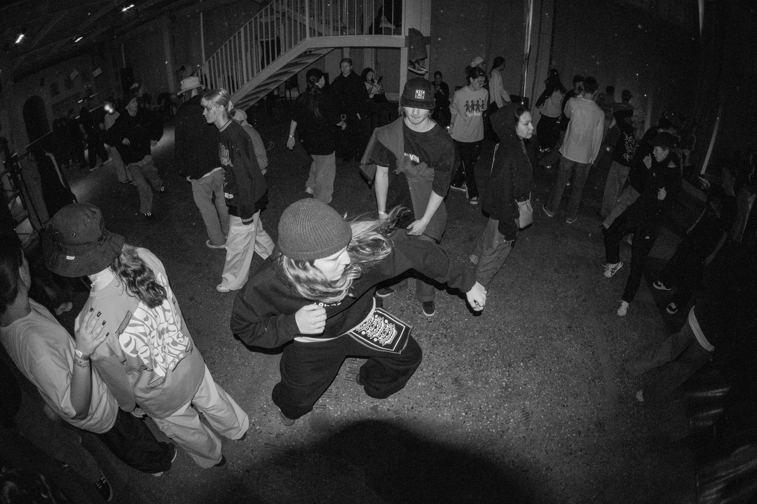 LORDS OF THE UNDERGROUND 27/10/25 (@youlovebu). Соня бу тебя сфоткала