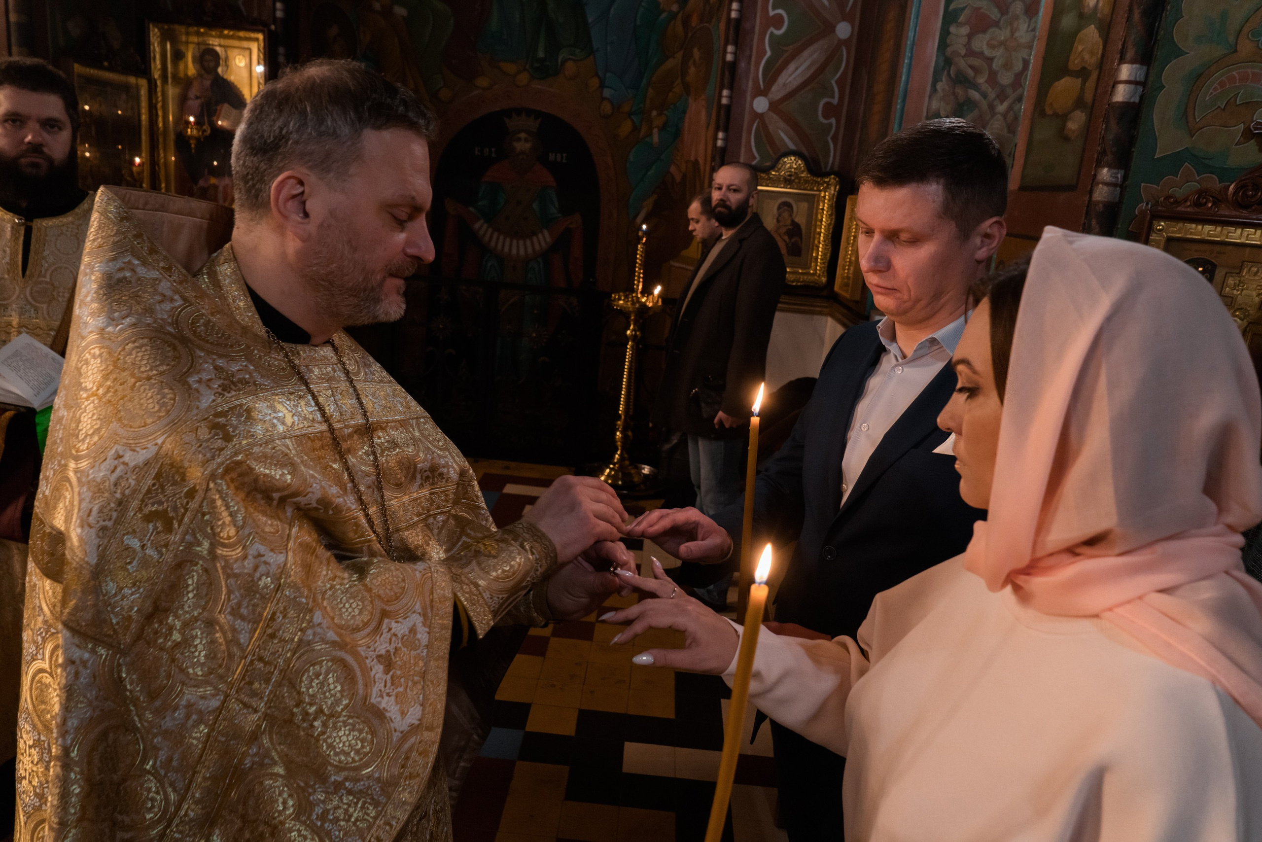 Венчание в храме Петра и Павла в Петергофе. Контент- фотограф, рилсмейкер в Санкт- Петербурге Елена Грие