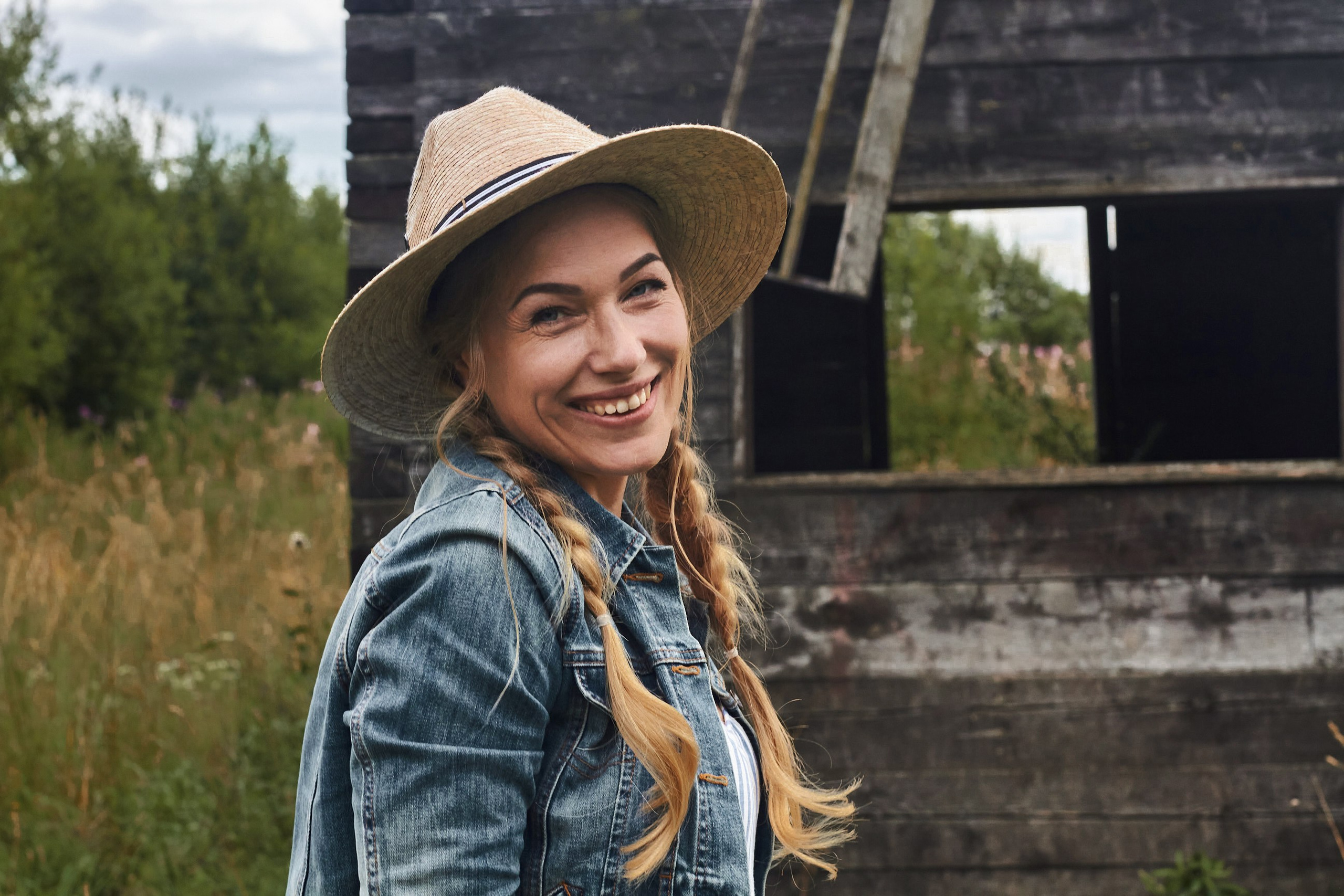 Семейная съёмка на старой Мельнице. Свадебный, семейный и контент фотограф в Санкт- Петербурге Елена Грие