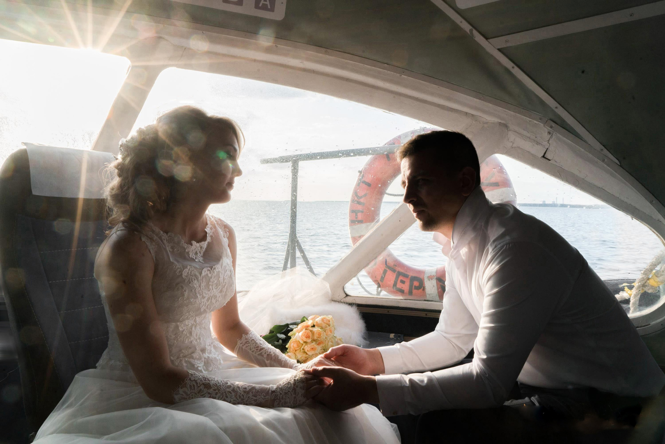 Регистрация в Петергофе, прогулка на метеоре. Елизавета и Роман. Свадебный, семейный и контент фотограф в Санкт- Петербурге Елена Грие