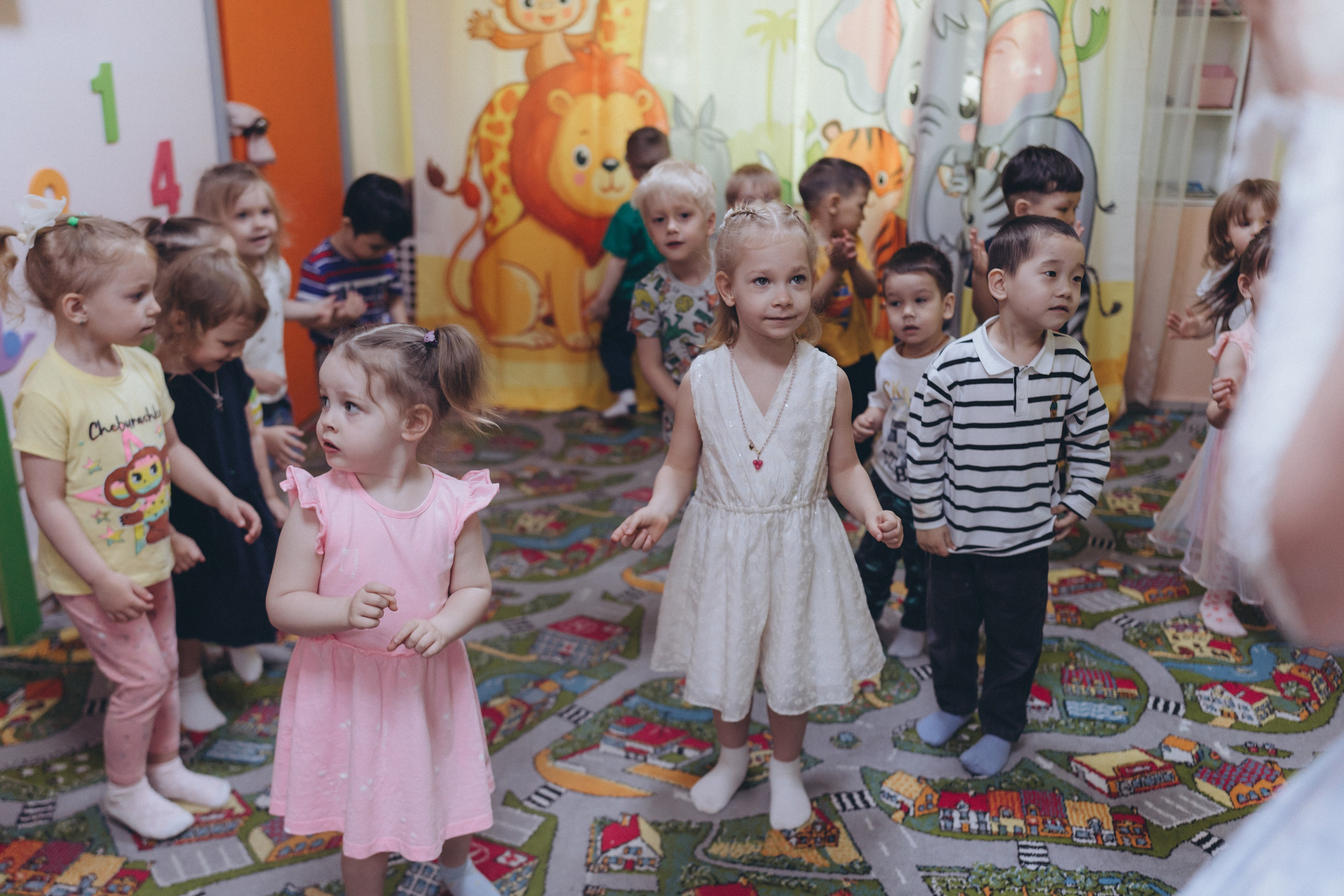 День рождения Алисы (садик). Крис Богомазова