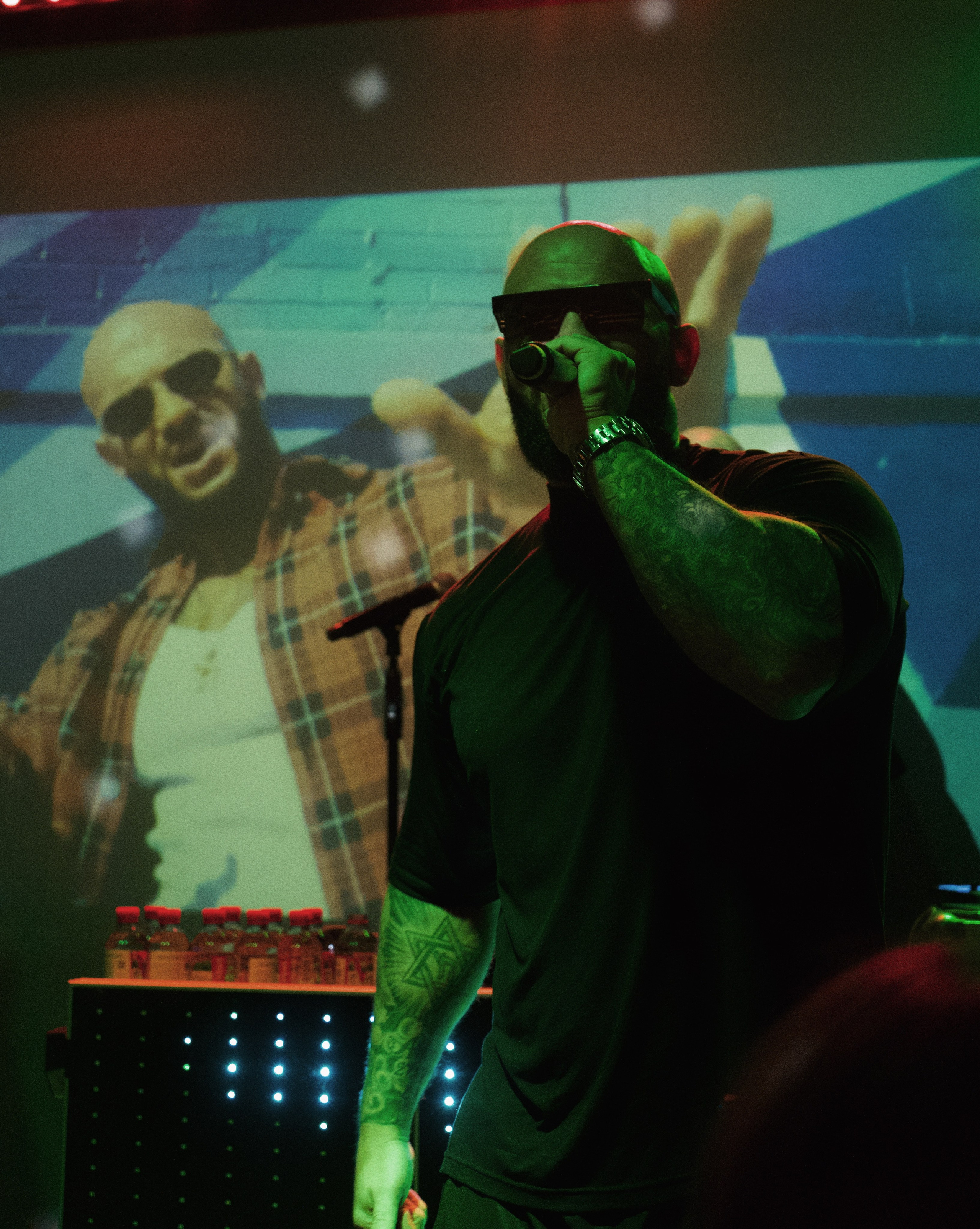 DZHIGAN. NOIZOMAX Художественный фотограф в Дубай