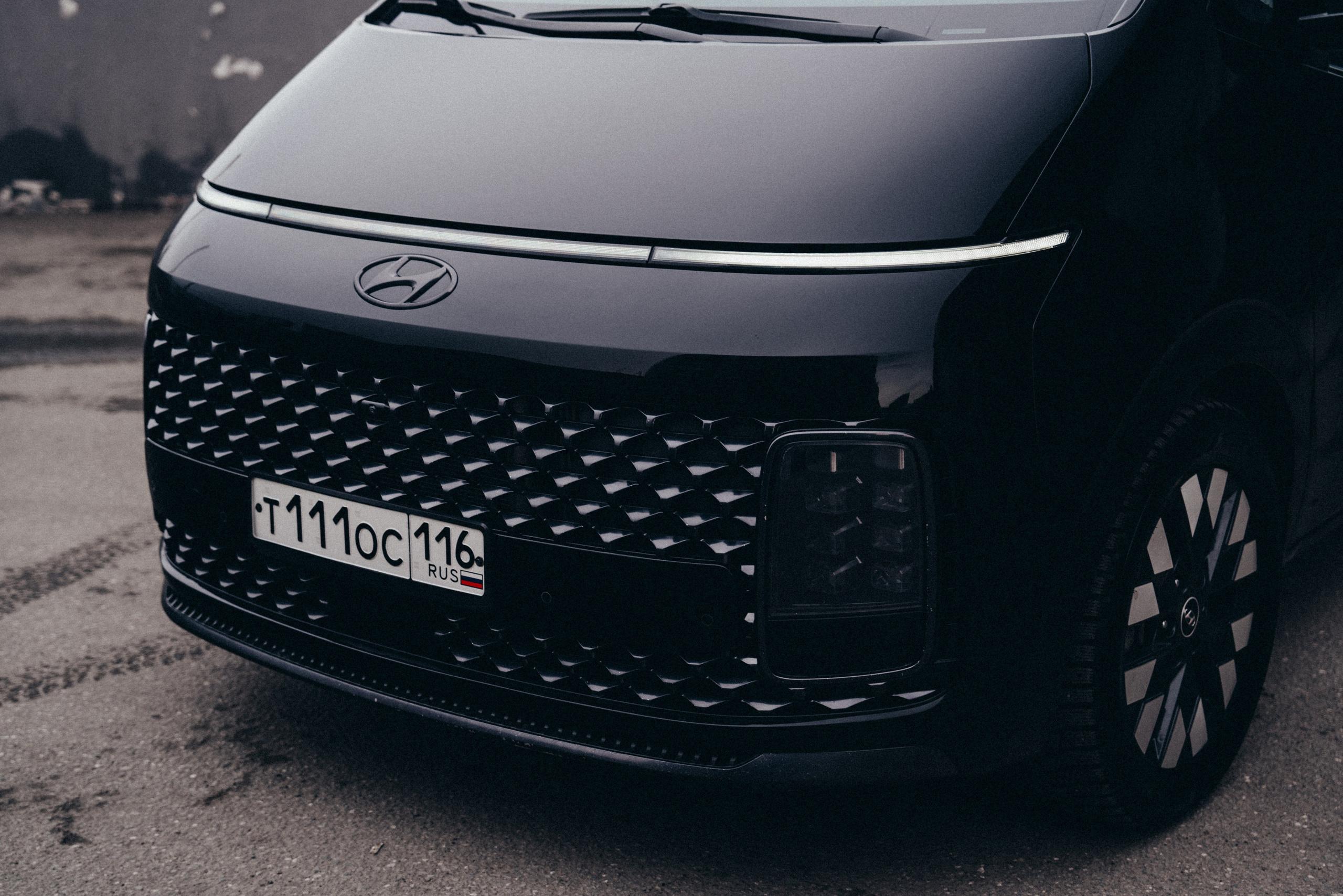 Hyundai Staria. Идеальные портреты для соцсетей — Фотограф Ленар