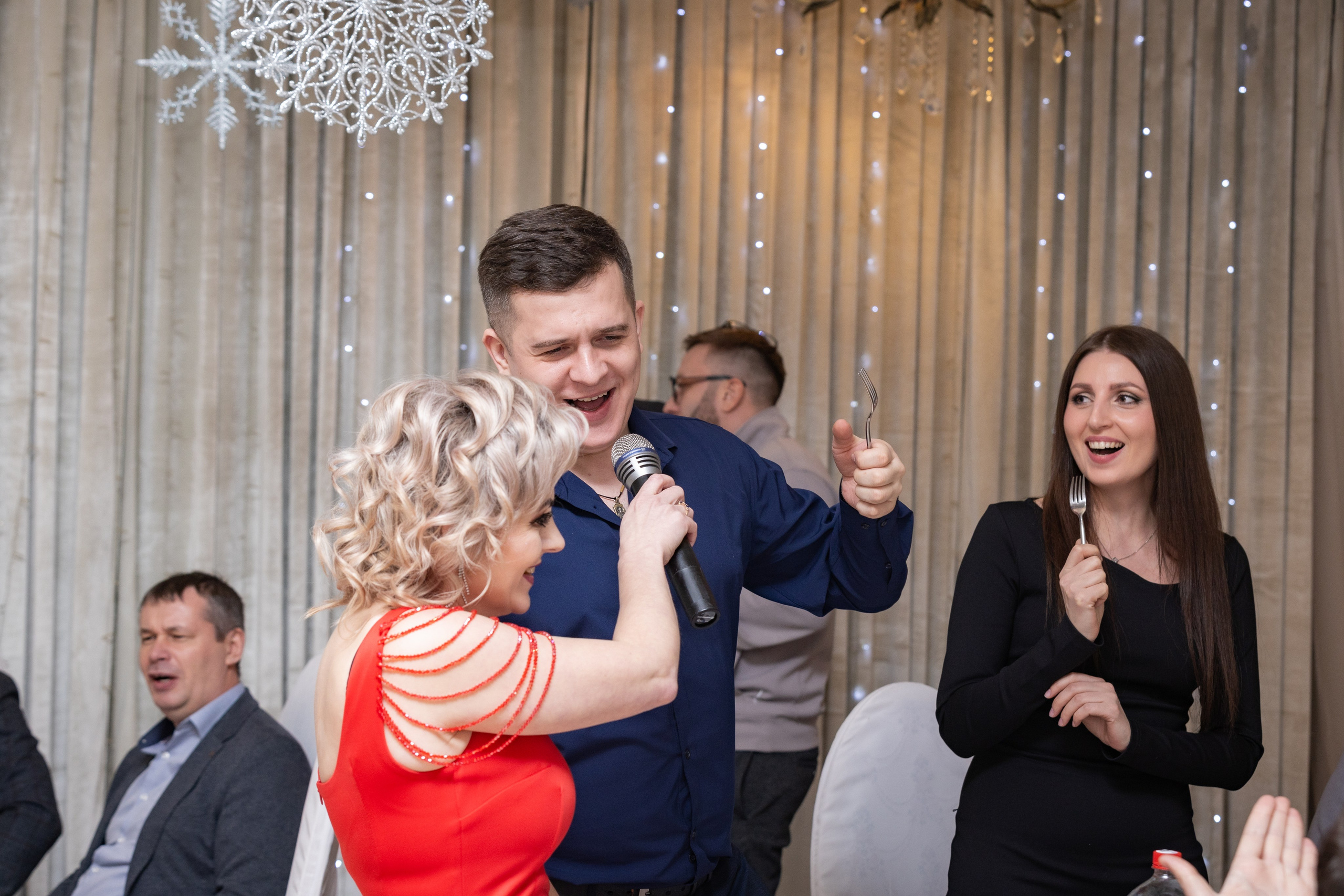 НОВОГОДНИЙ КОРПОРАТИВ. Фото, видео, авторские выпускные альбомы в Нижнем Новгороде