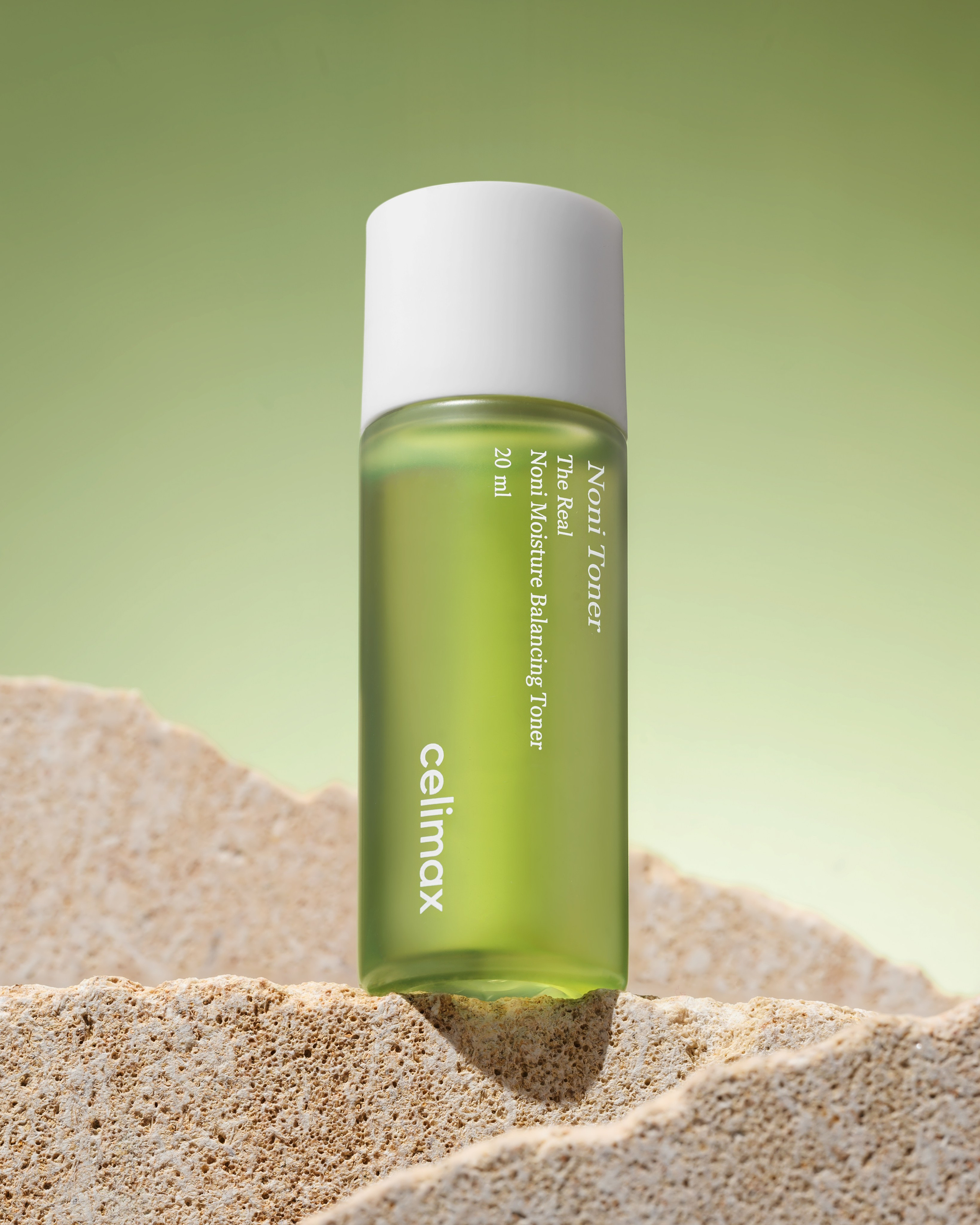 Каустика — предметная фотостудия для брендов