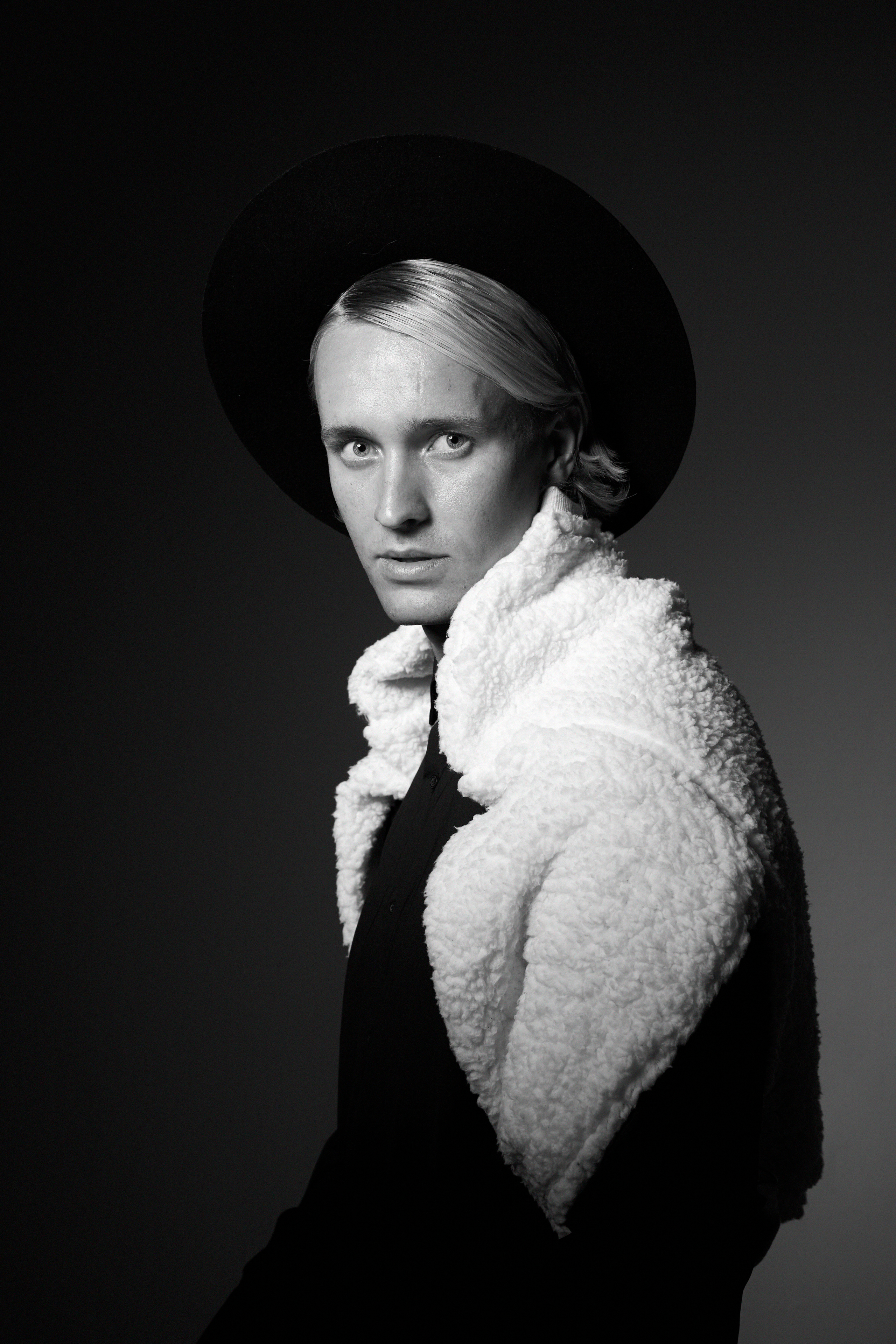 Male. Фэшн фотограф на Бали