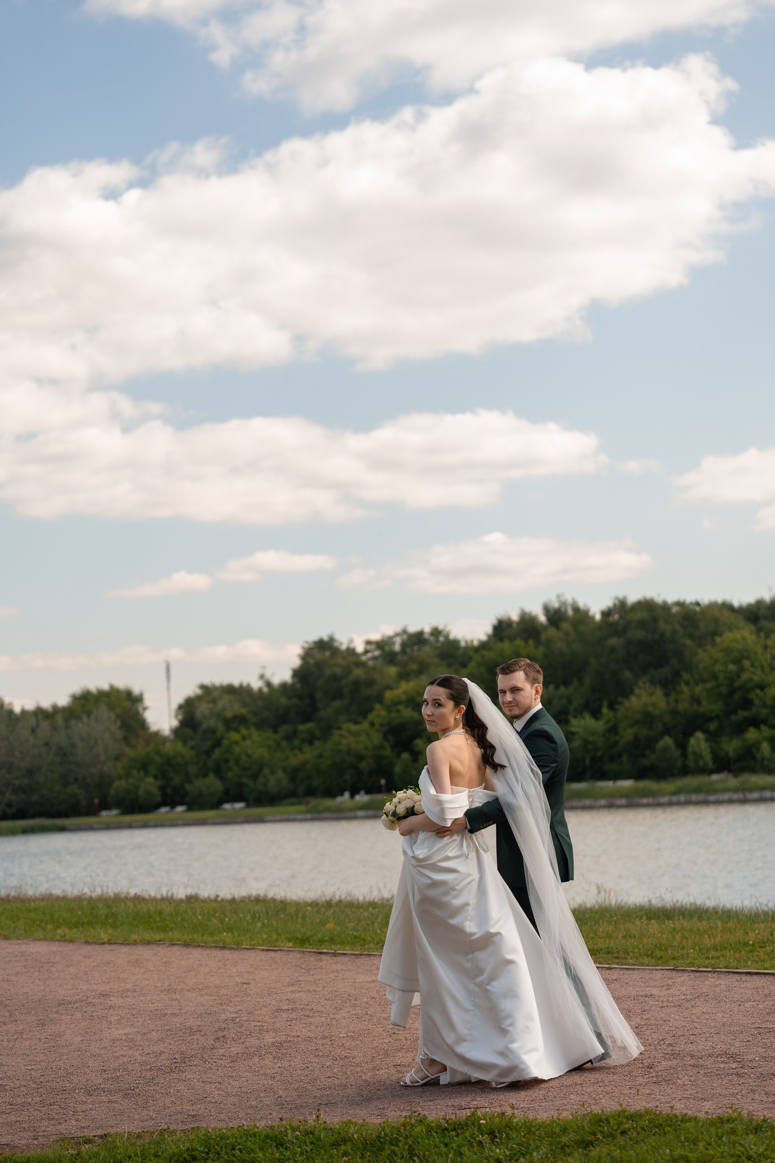 Влад и Илина в Кусково. Свадебный фотограф в Москве Анна Полушина