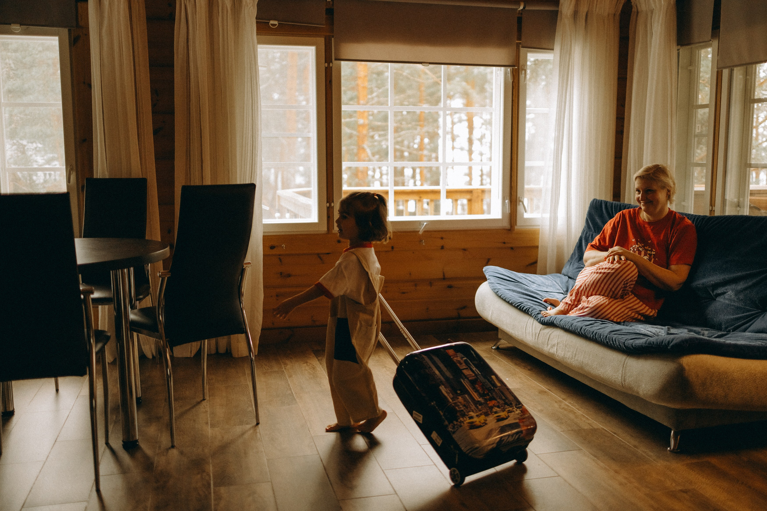 Оля и Василиса. Главная