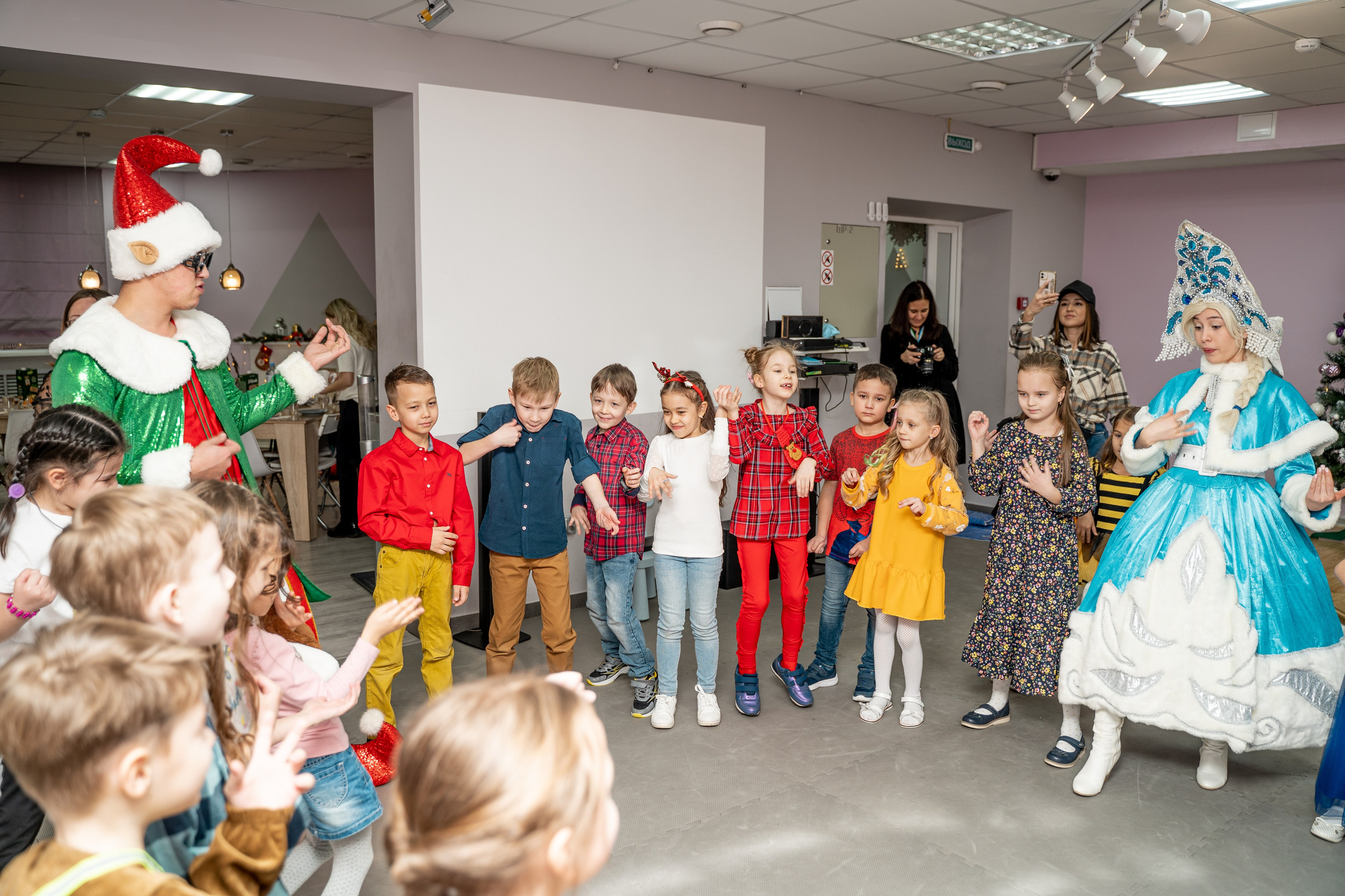 1 гимназия Новогодний утренник. Свадебный и репортажный фотограф в Уфе| Осетрова Ольга
