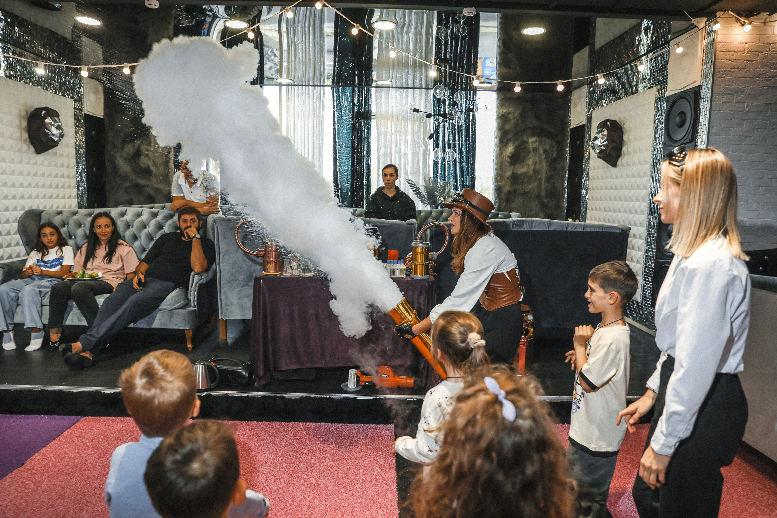 ДЕТСКИЕ МЕРОПРИЯТИЯ. Photographer Viktoriya Markushina «My world throug»