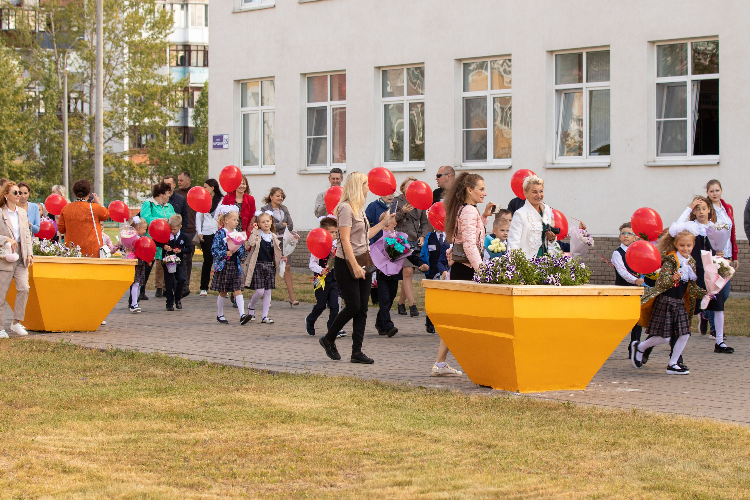 Репортаж 1 сентября. Фото, видео, авторские выпускные альбомы в Нижнем Новгороде