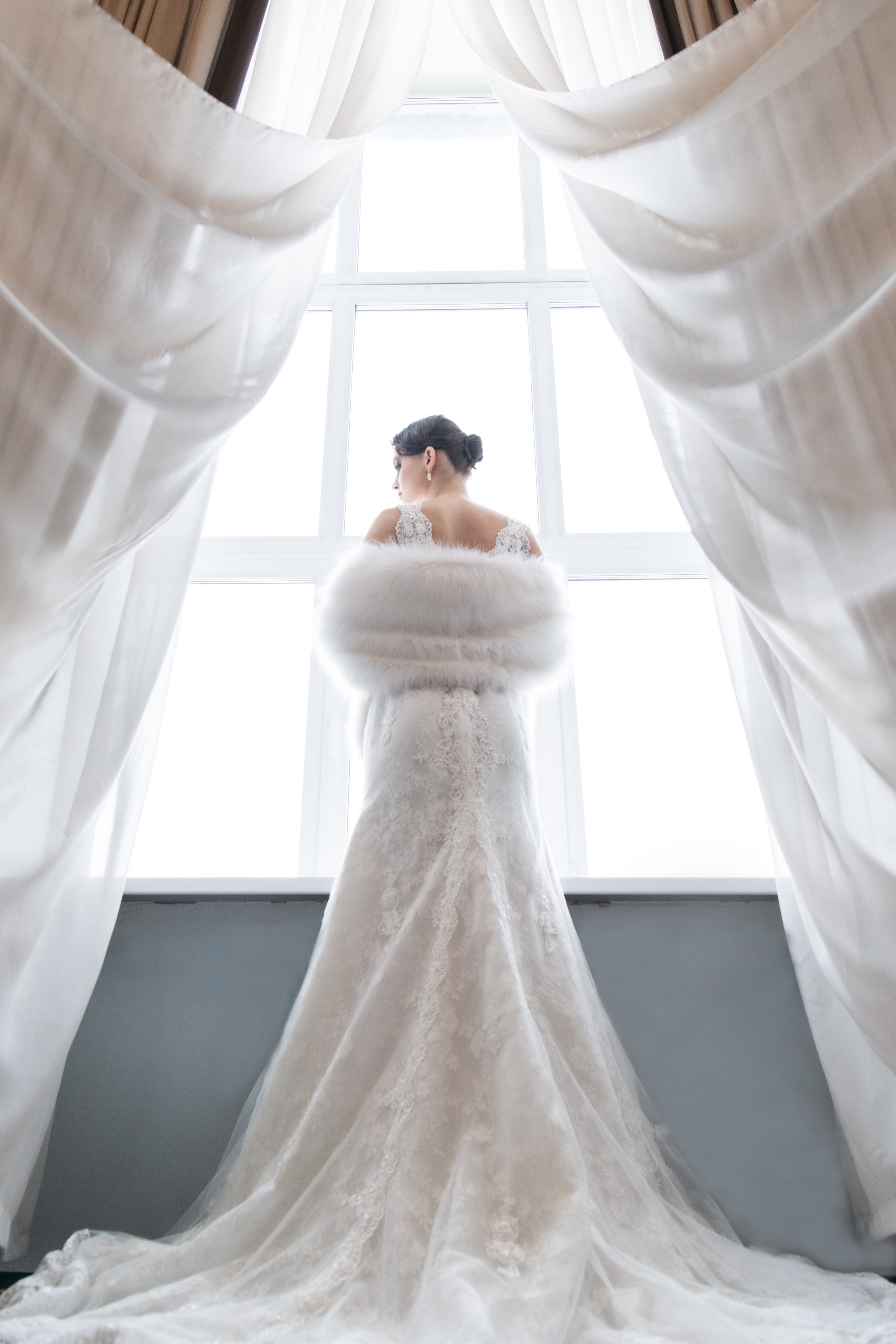 alt="Свадебная фотосессия в Барнауле. Свадебный фотограф Анна Глухова"