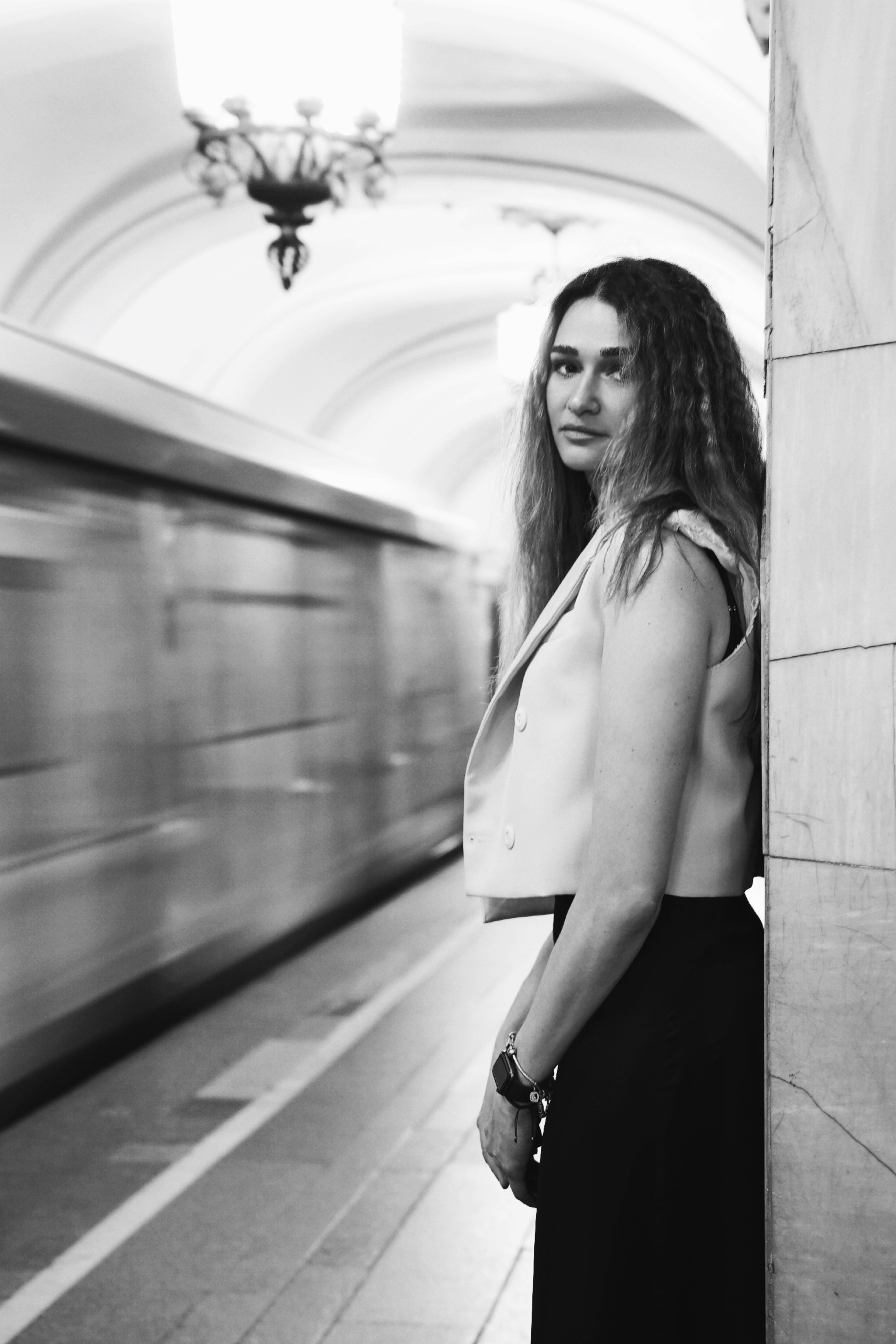 Анна в Московском метро. Событийный фотограф Анна Курникова